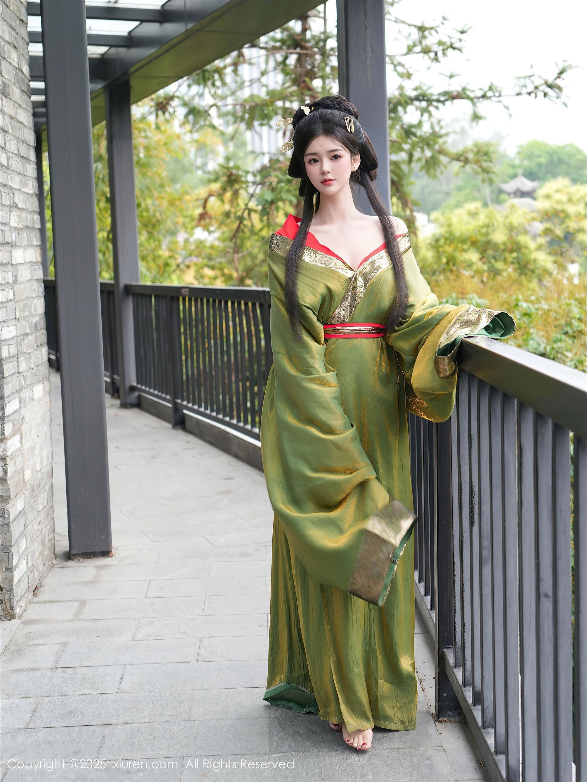 图片[5]-Xiuren秀人网期2025.04.09期N第10126期雪糕CiCi-套图网