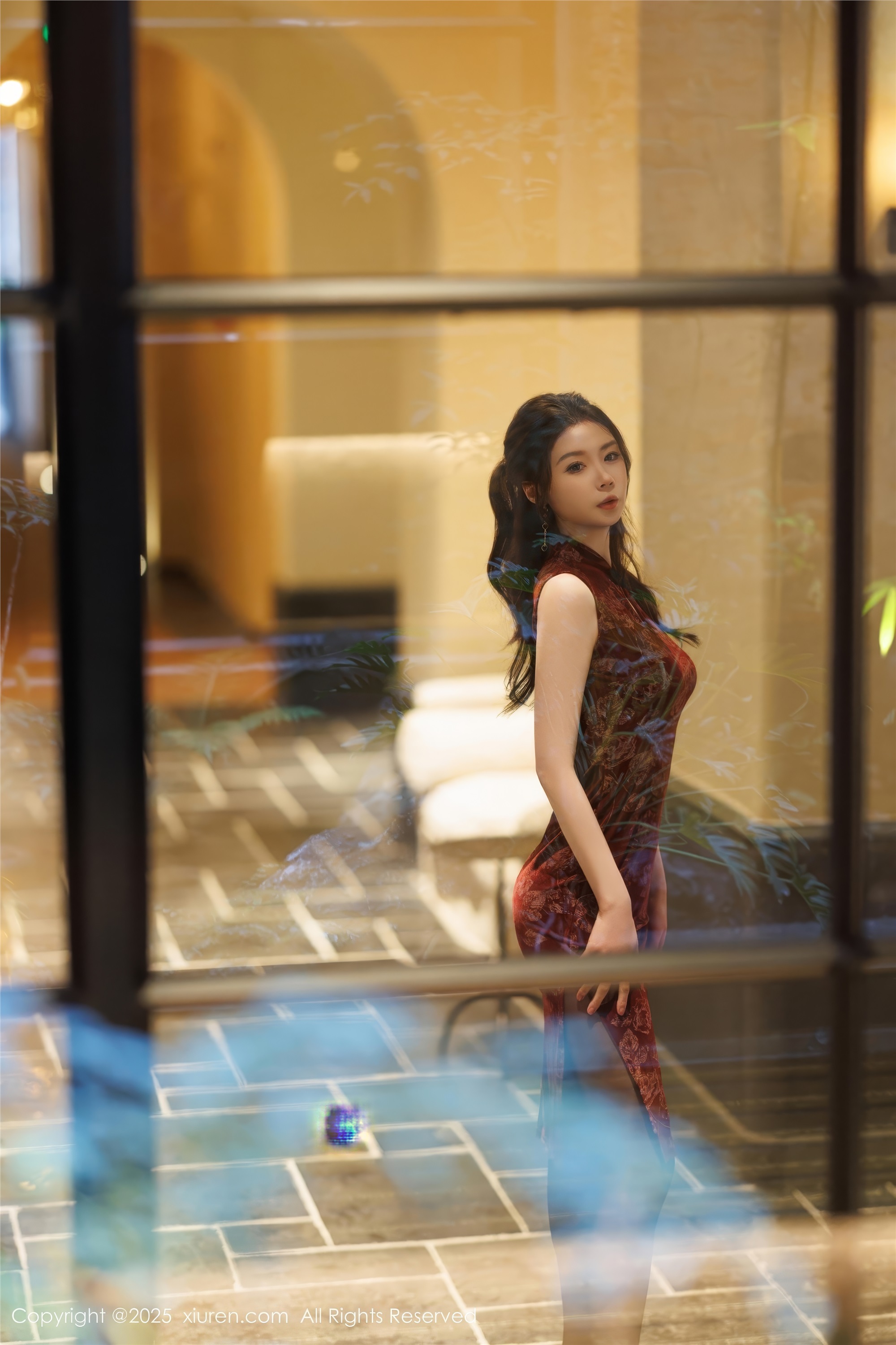 图片[2]-Xiuren秀人网期2025.04.02期N第10106期梦心玥-套图网