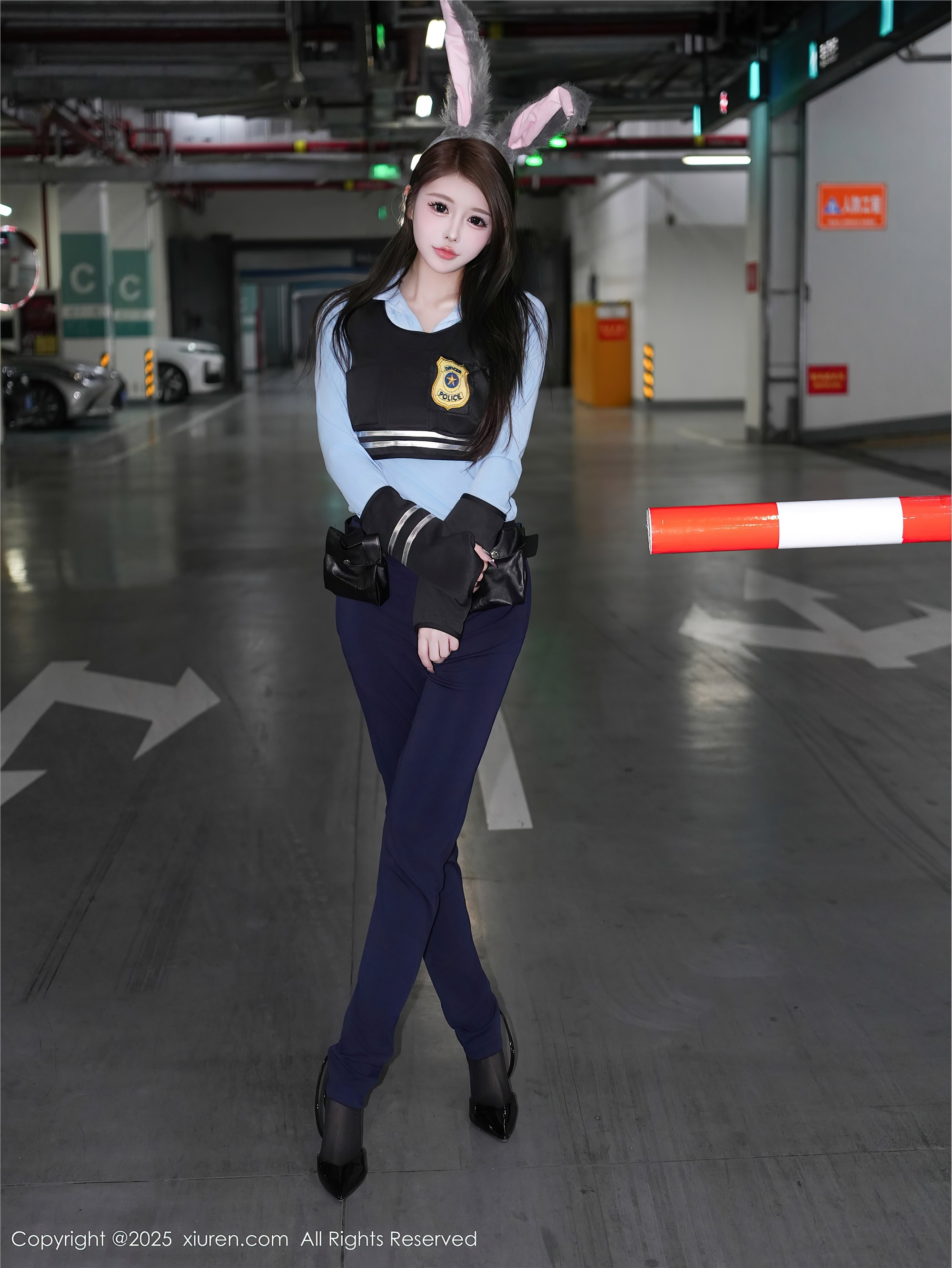 图片[4]-Xiuren秀人网期2025.04.16期N第10158期甜妮-套图网