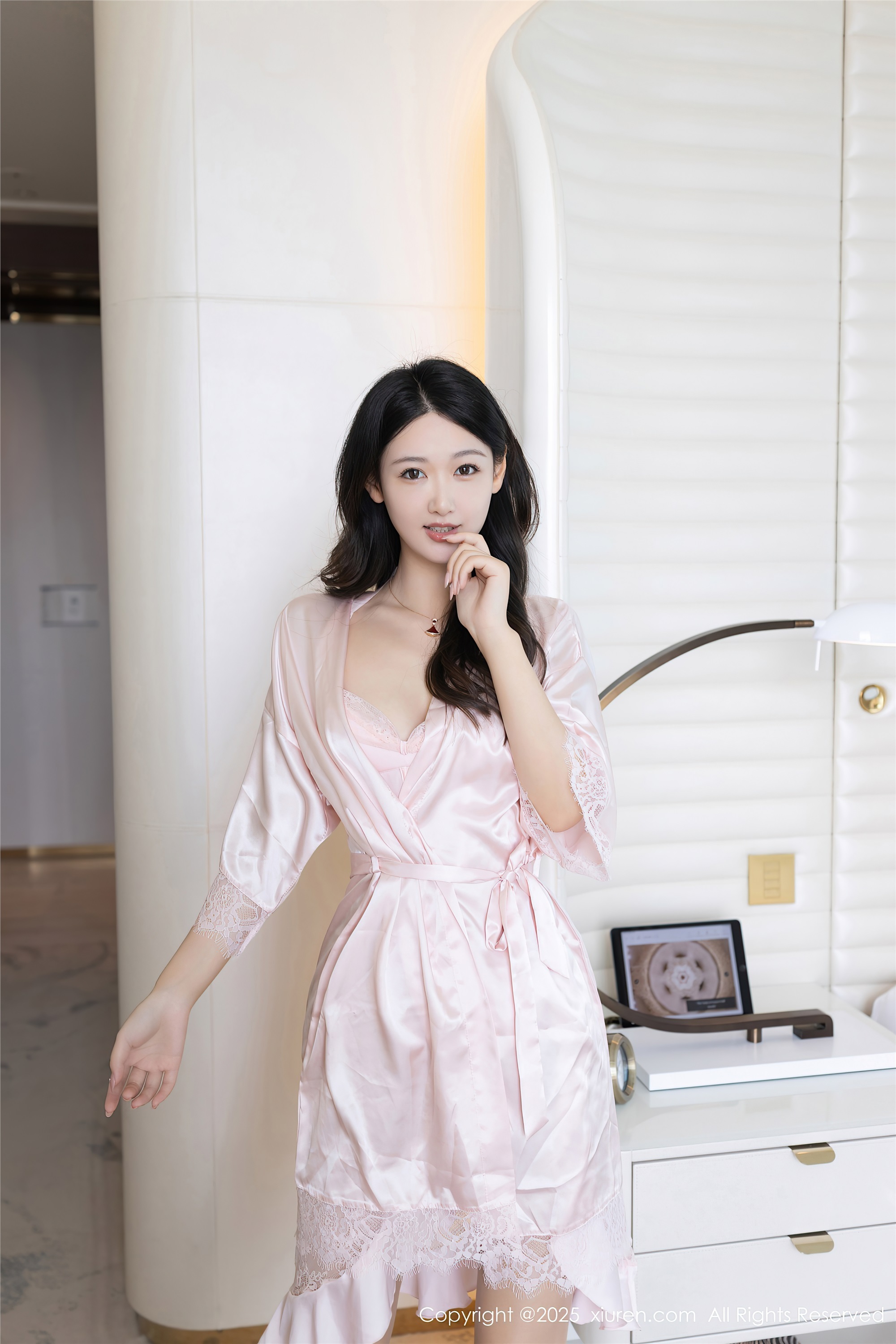 图片[4]-Xiuren秀人网期2025.04.14期N第10150期唐安琪-套图网