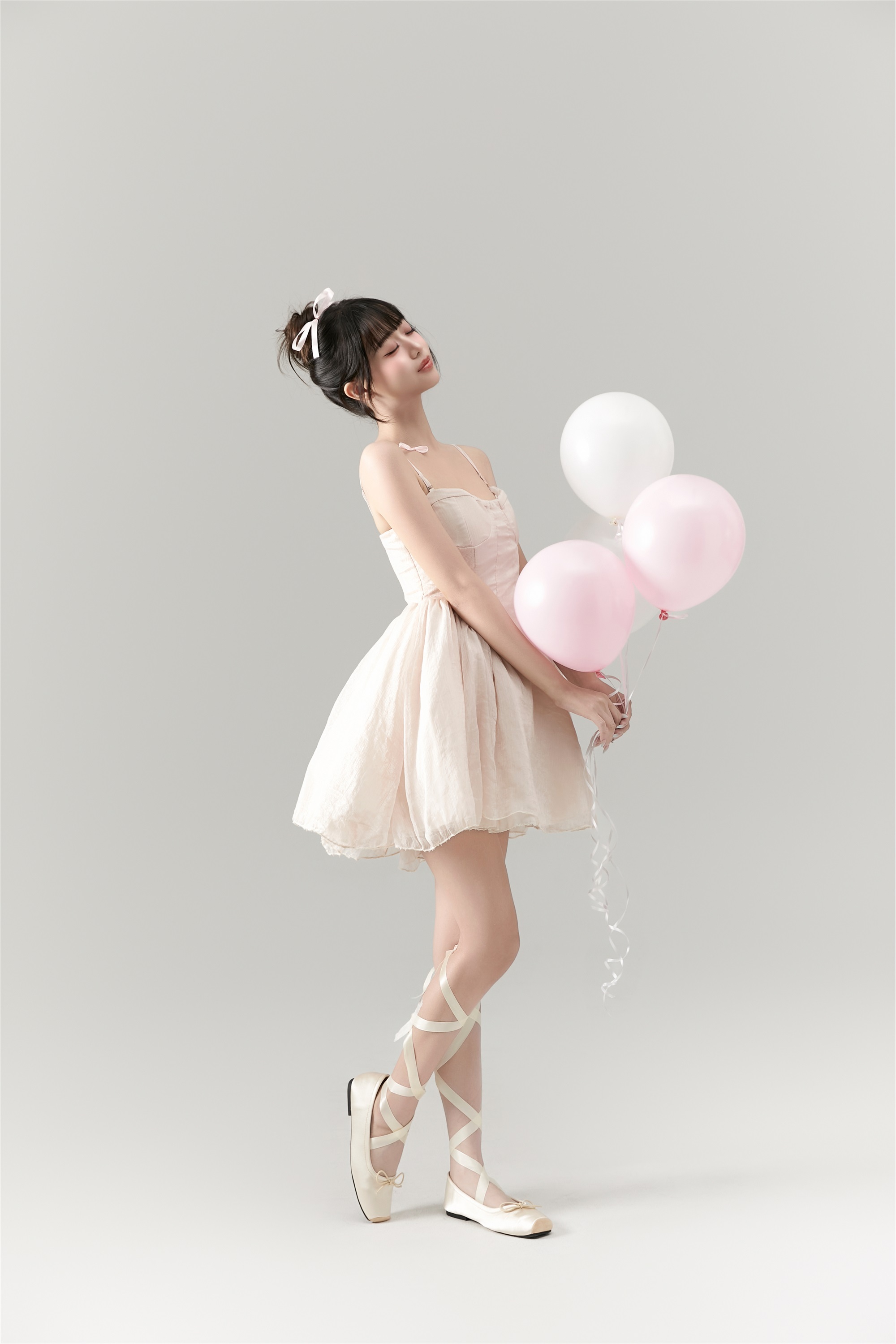 图片[2]-YITUYU艺图语期2025.01.01期芭蕾少女生日写真期菠萝包-秀人网