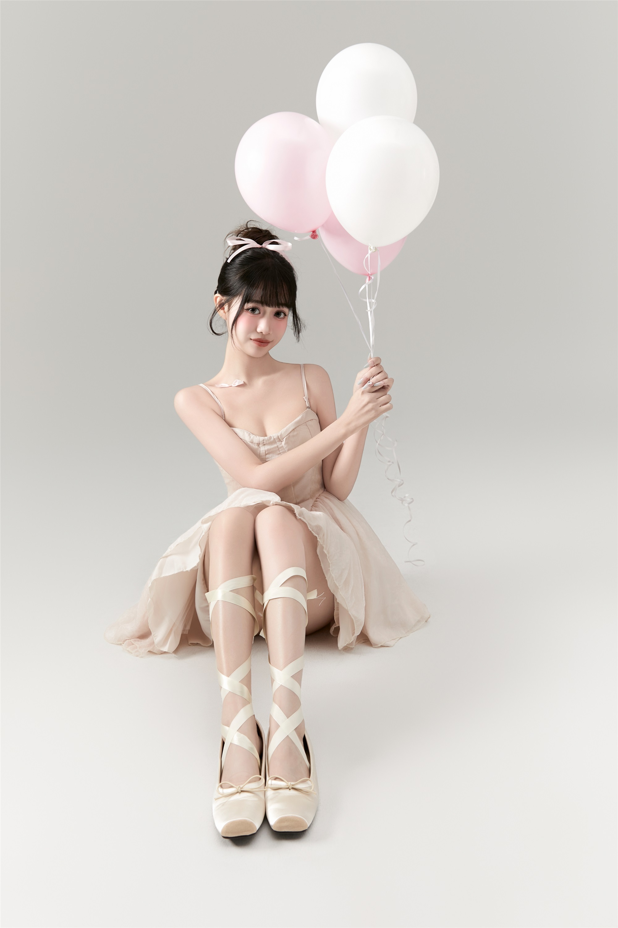 图片[7]-YITUYU艺图语期2025.01.01期芭蕾少女生日写真期菠萝包-秀人网