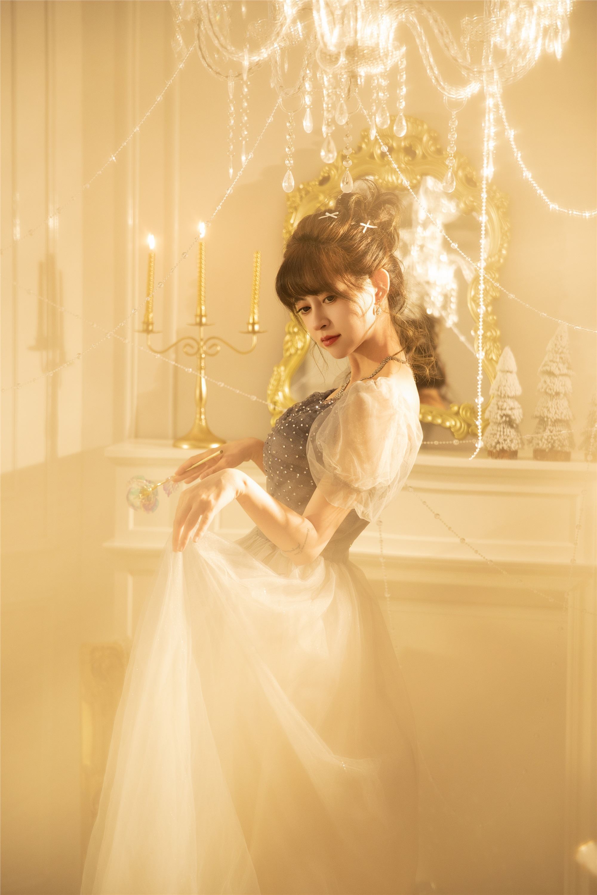 图片[4]-YITUYU艺图语期2025.01.02期金碧辉煌期壹萱--秀人网