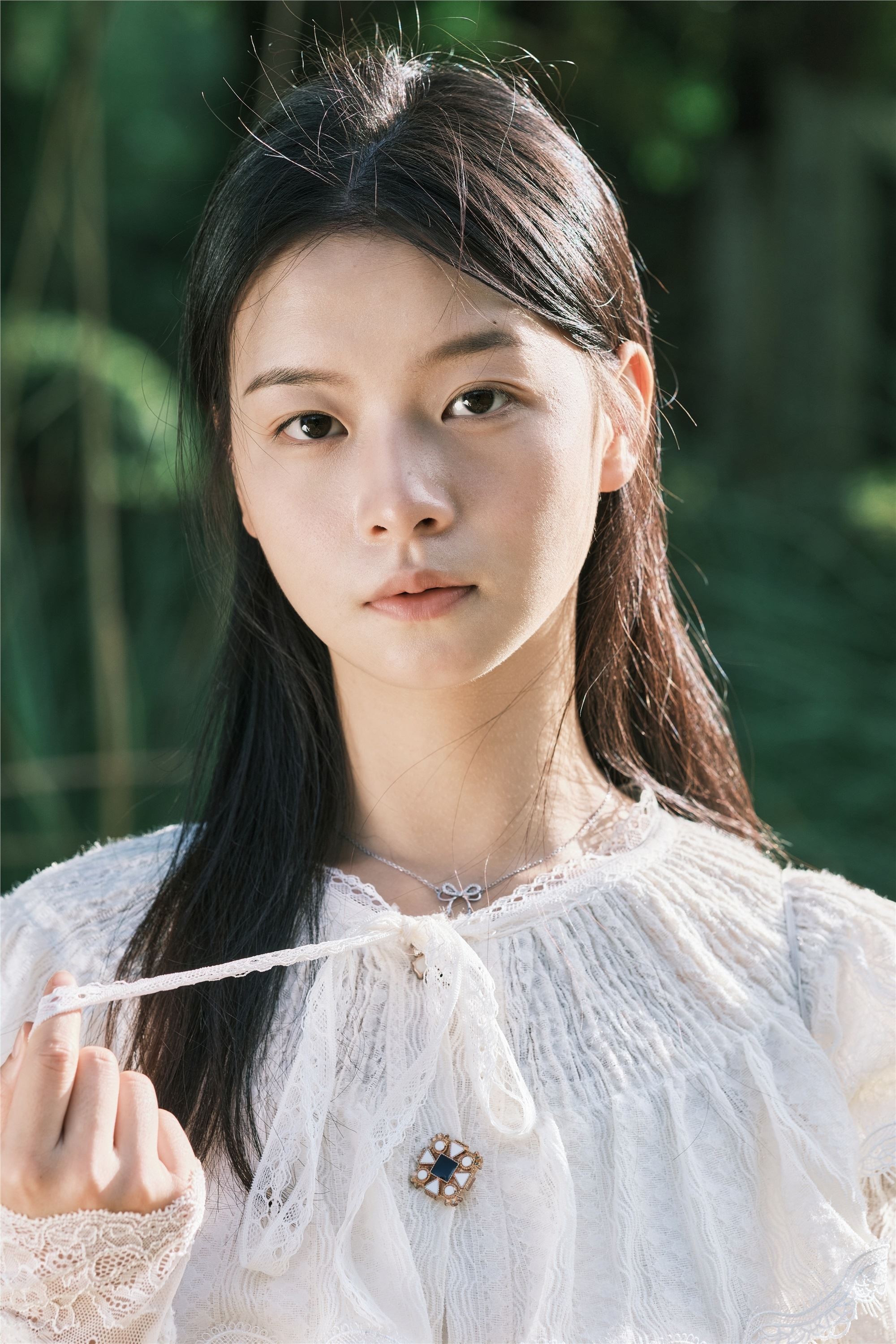 图片[2]-YITUYU艺图语期2025.01.02期秋游期蝴蝶妹妹-秀人网