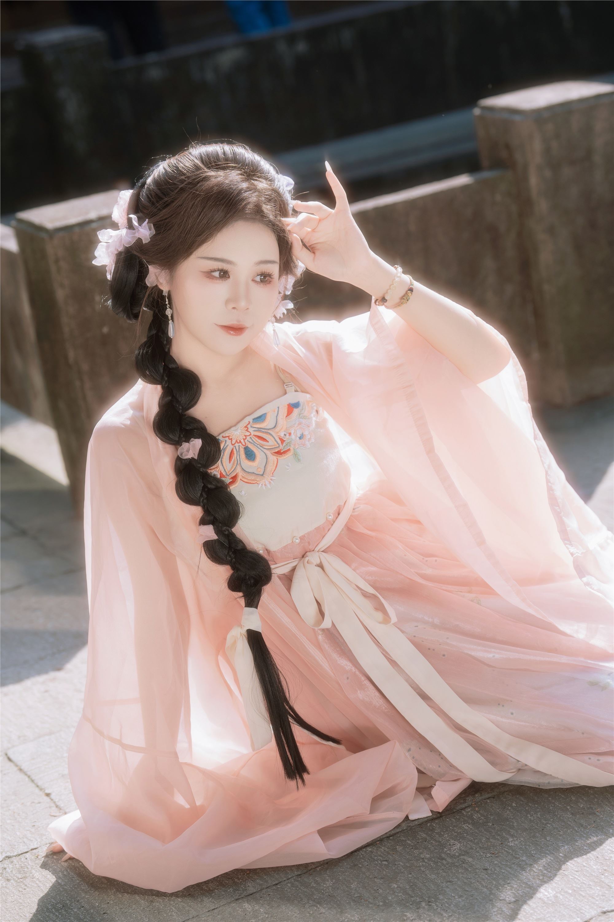 图片[4]-YITUYU艺图语期2025.01.02期粉色温婉期泡芙小方-秀人网