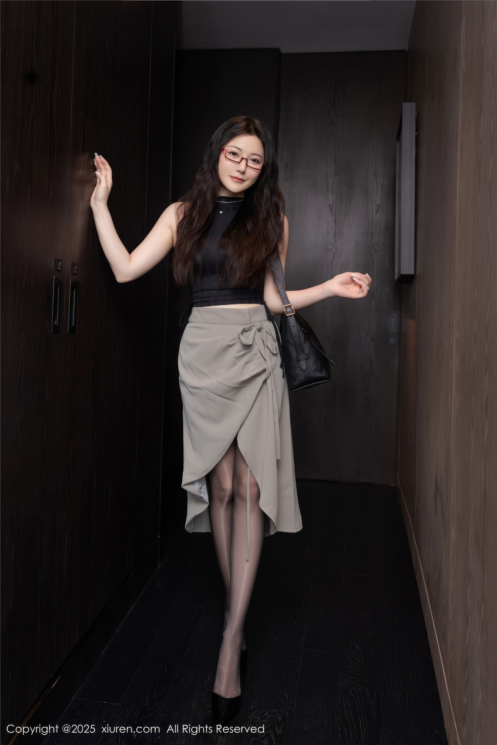 图片[3]-Xiuren秀人网期2025.04.30期No.10231期鱼子酱Fish-秀人网