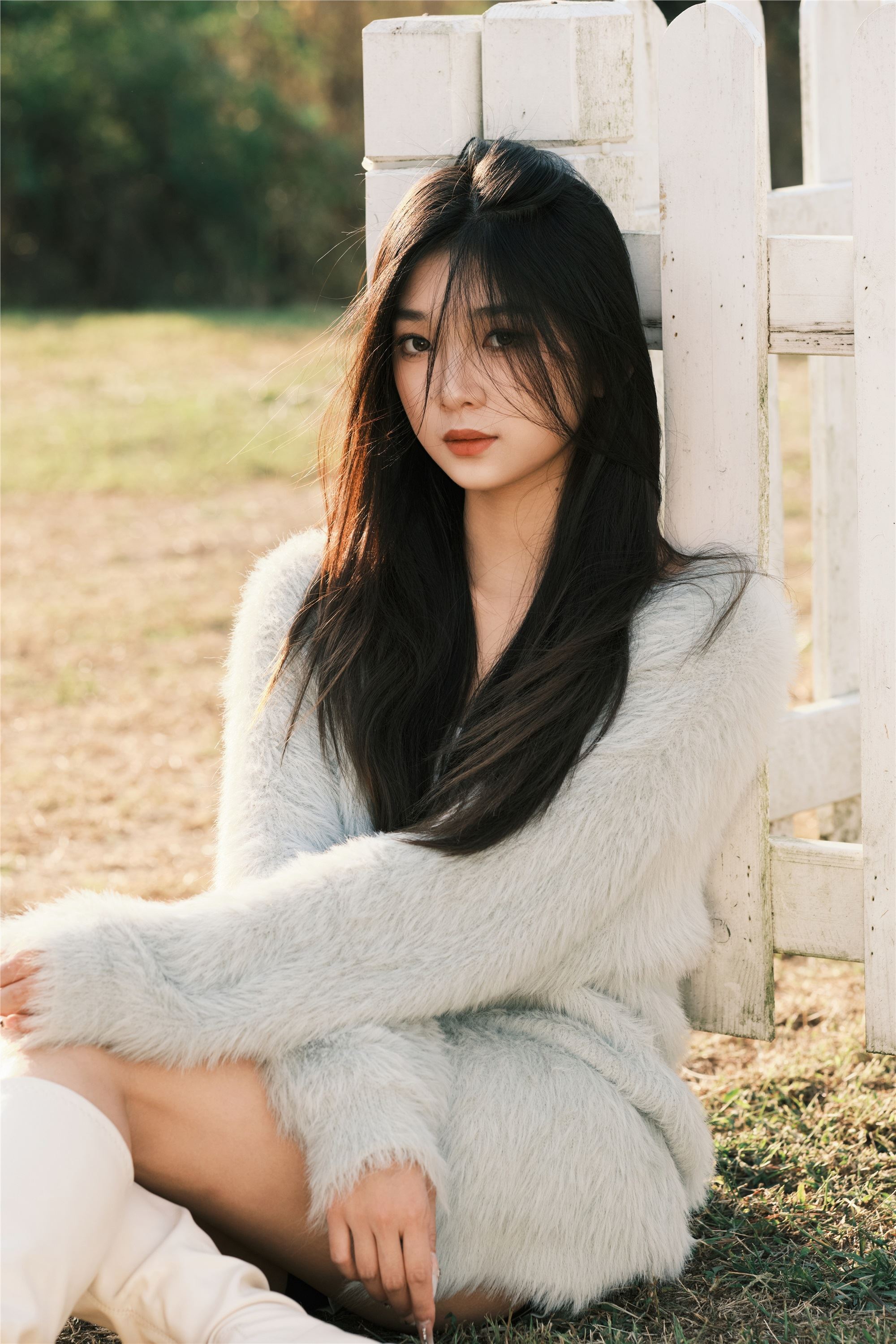 图片[4]-YITUYU艺图语期2025.01.03期湖边期一只狸猫-秀人网