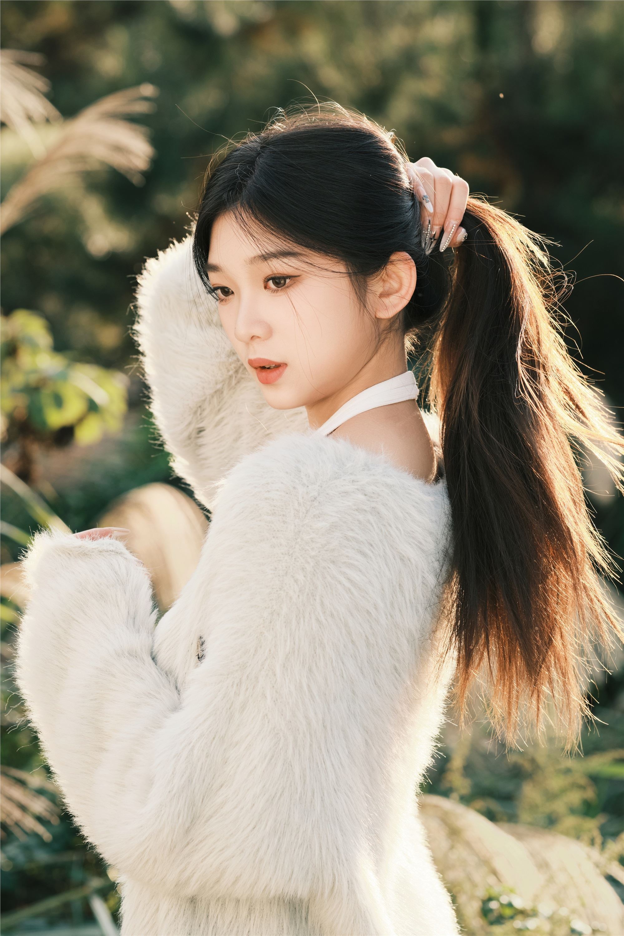 图片[6]-YITUYU艺图语期2025.01.03期湖边期一只狸猫-秀人网