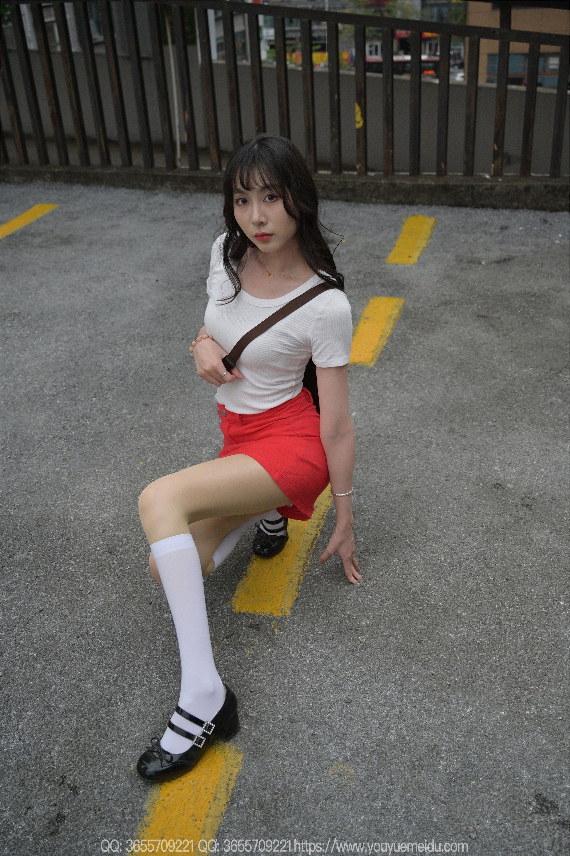 图片[2]-IESS异思趣向期期2025.05.16期丝享家期2055期团团《红裙子（上）》-秀人网