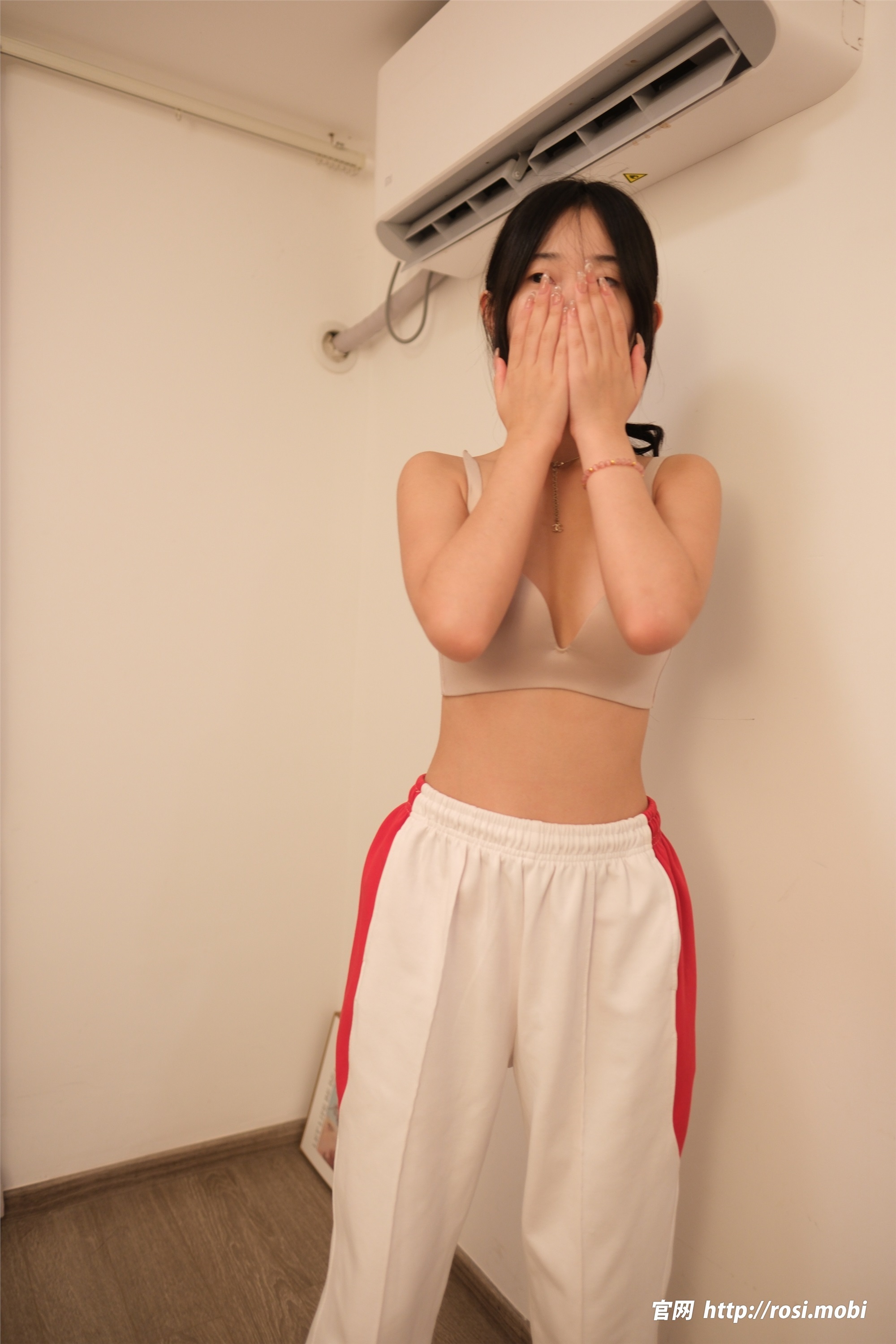 图片[5]-ROSI写真期2025.06.04期N第4930-秀人网