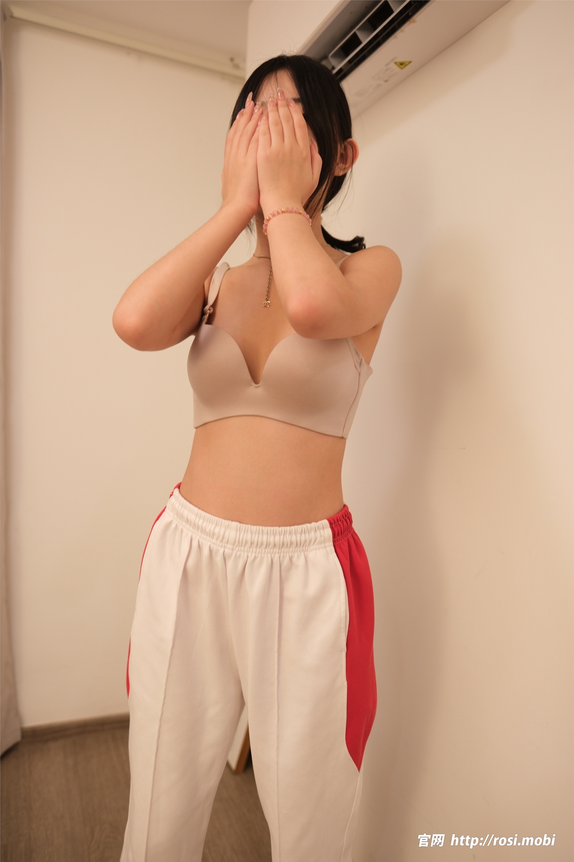 图片[9]-ROSI写真期2025.06.04期N第4930-秀人网