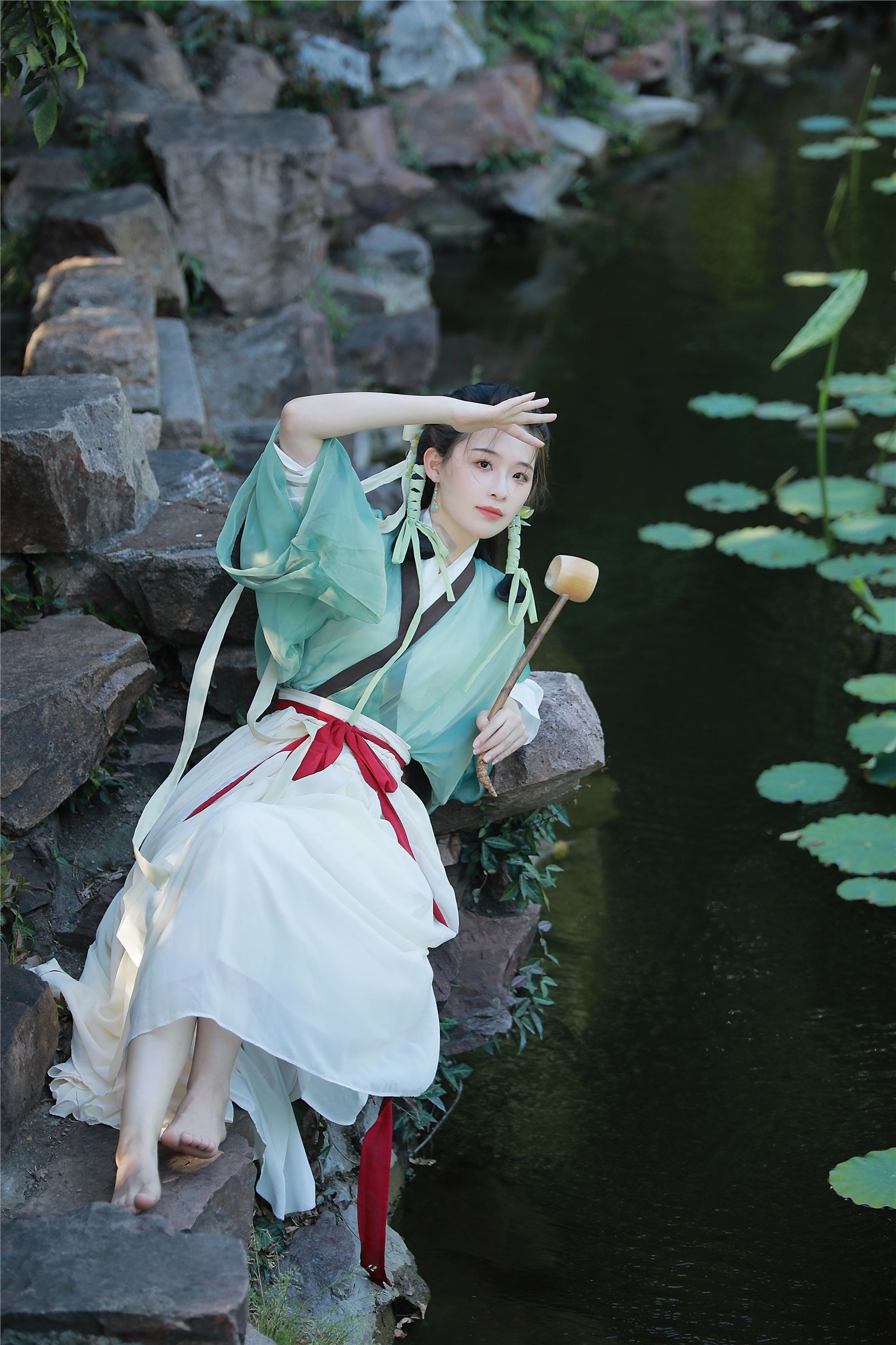 图片[5]-YITUYU艺图语期2025.01.05期小荷期_喵喵家的小鱼干_-秀人网