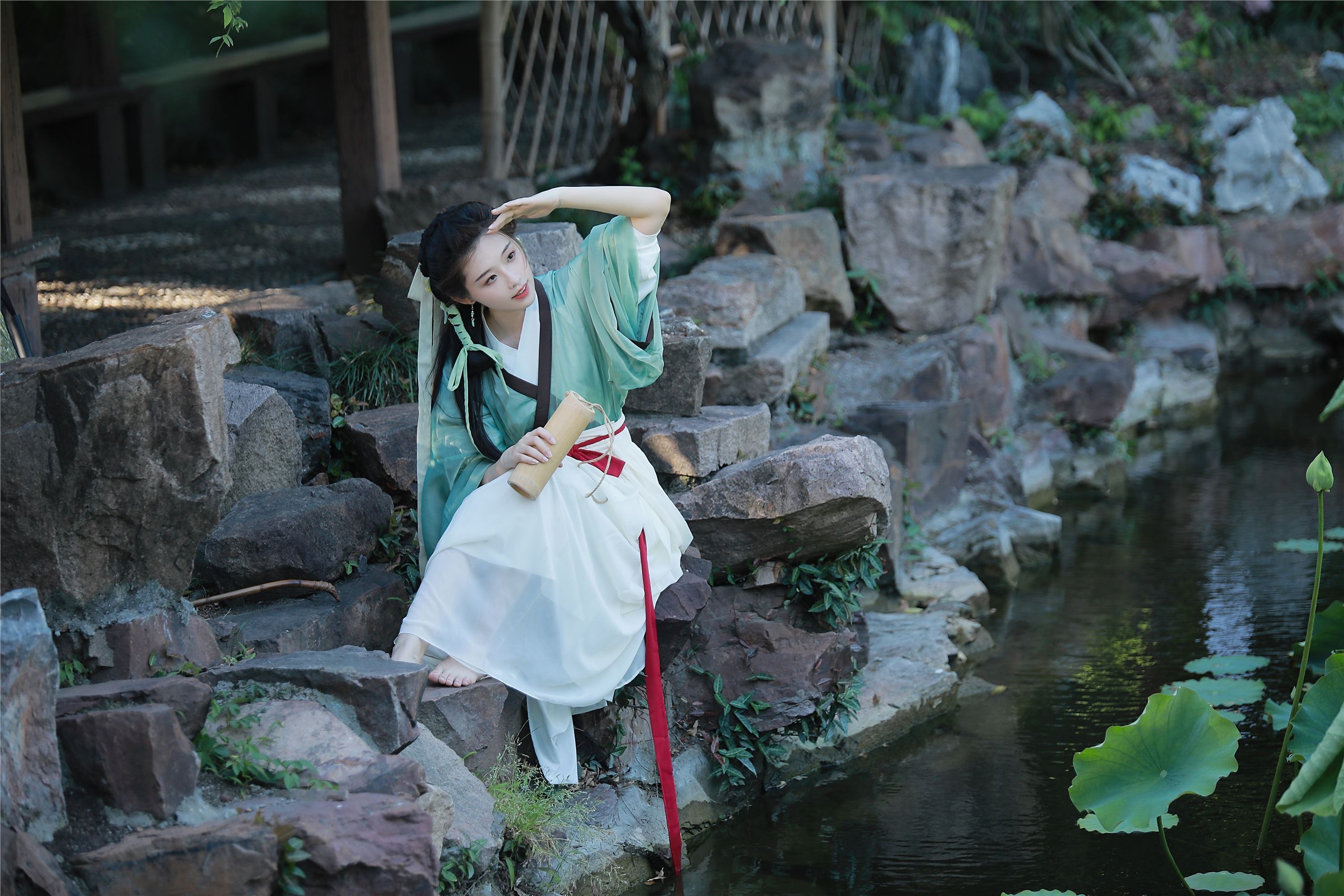 图片[8]-YITUYU艺图语期2025.01.05期小荷期_喵喵家的小鱼干_-秀人网