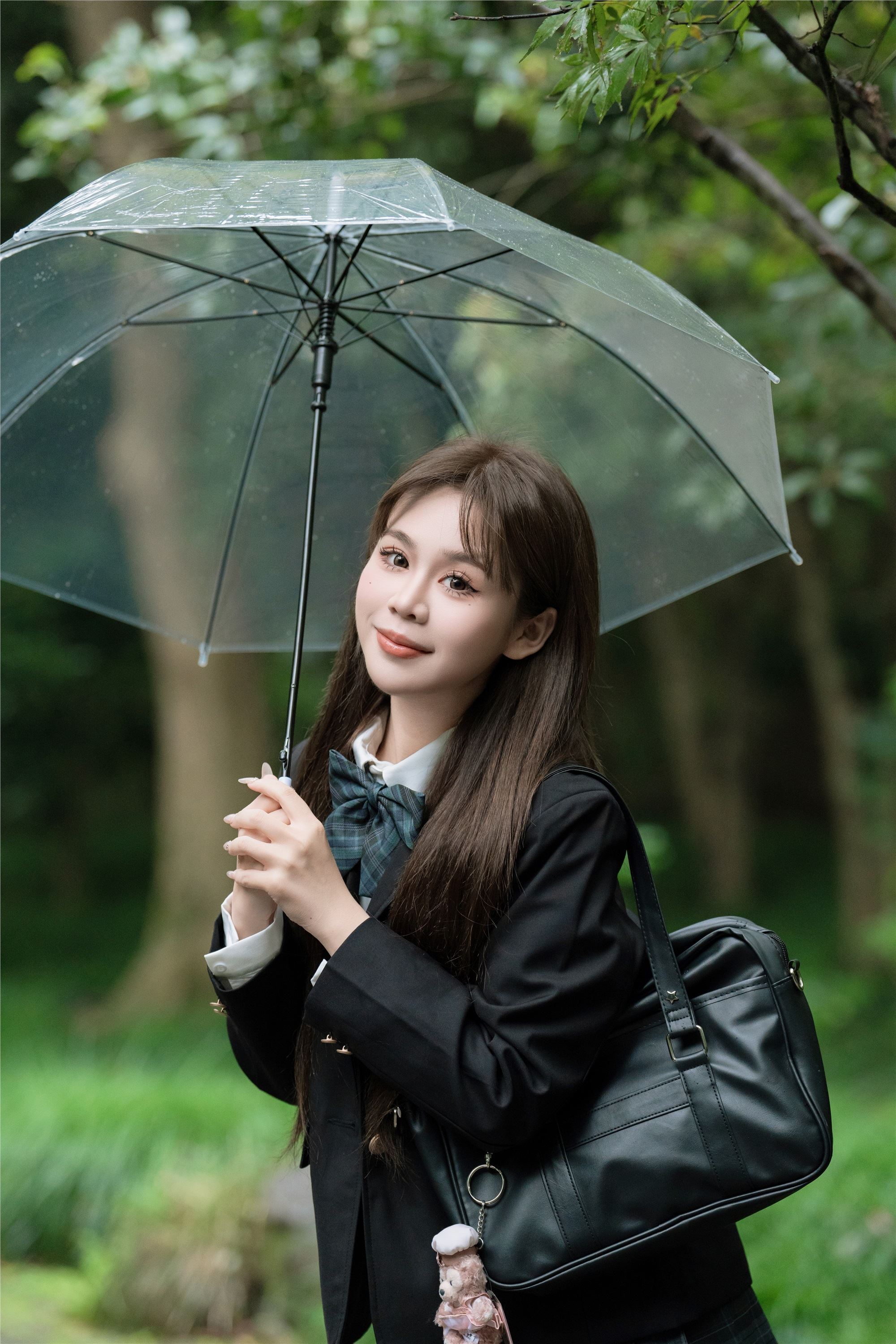 图片[3]-YITUYU艺图语期2025.01.05期深色jk期泡芙小方-秀人网