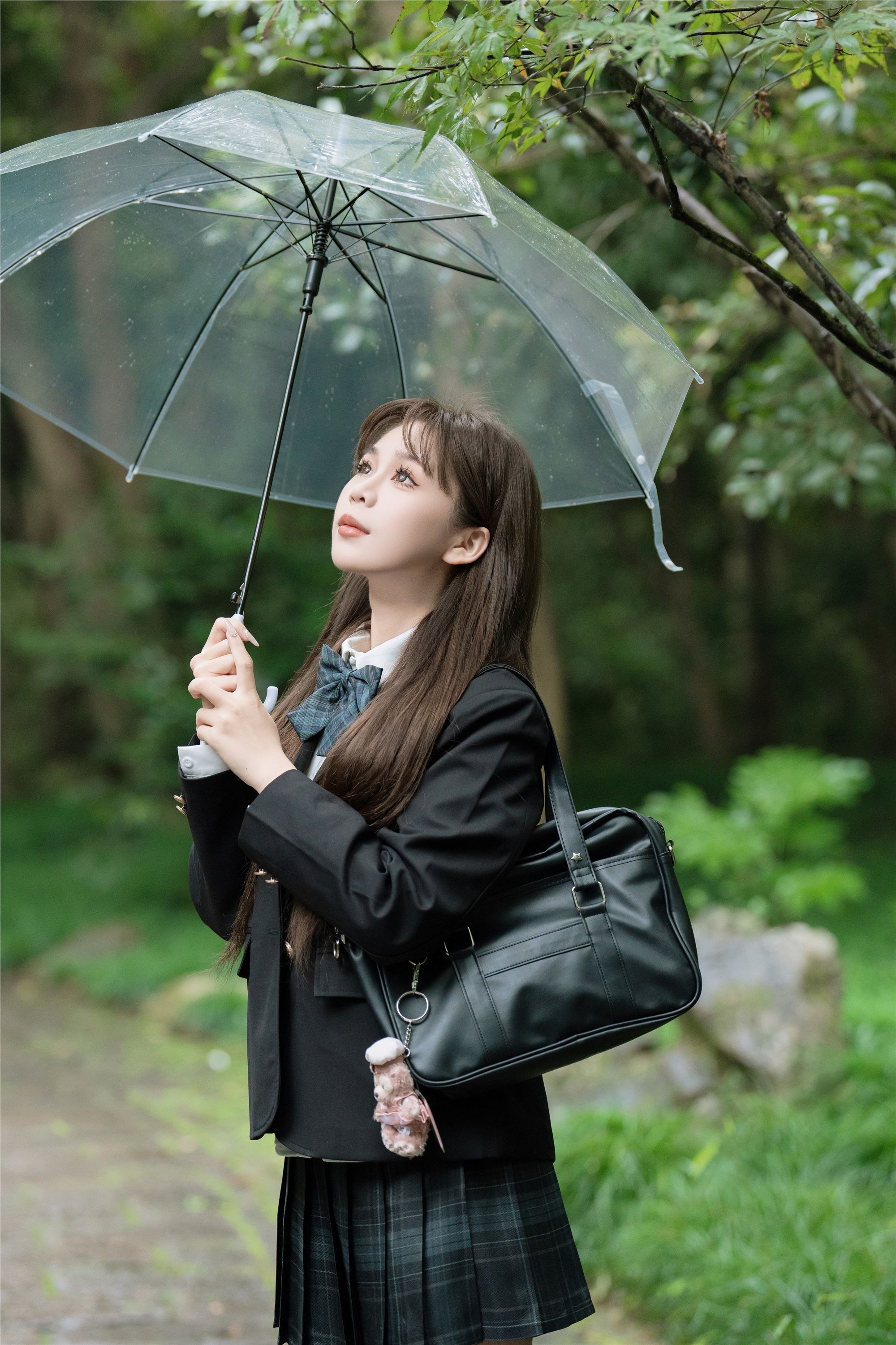 图片[6]-YITUYU艺图语期2025.01.05期深色jk期泡芙小方-秀人网