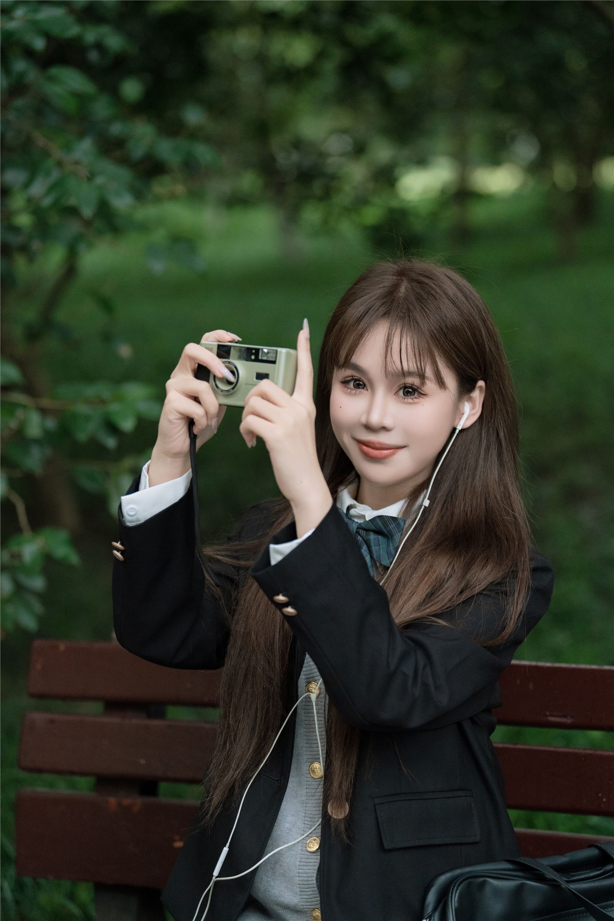 图片[9]-YITUYU艺图语期2025.01.05期深色jk期泡芙小方-秀人网