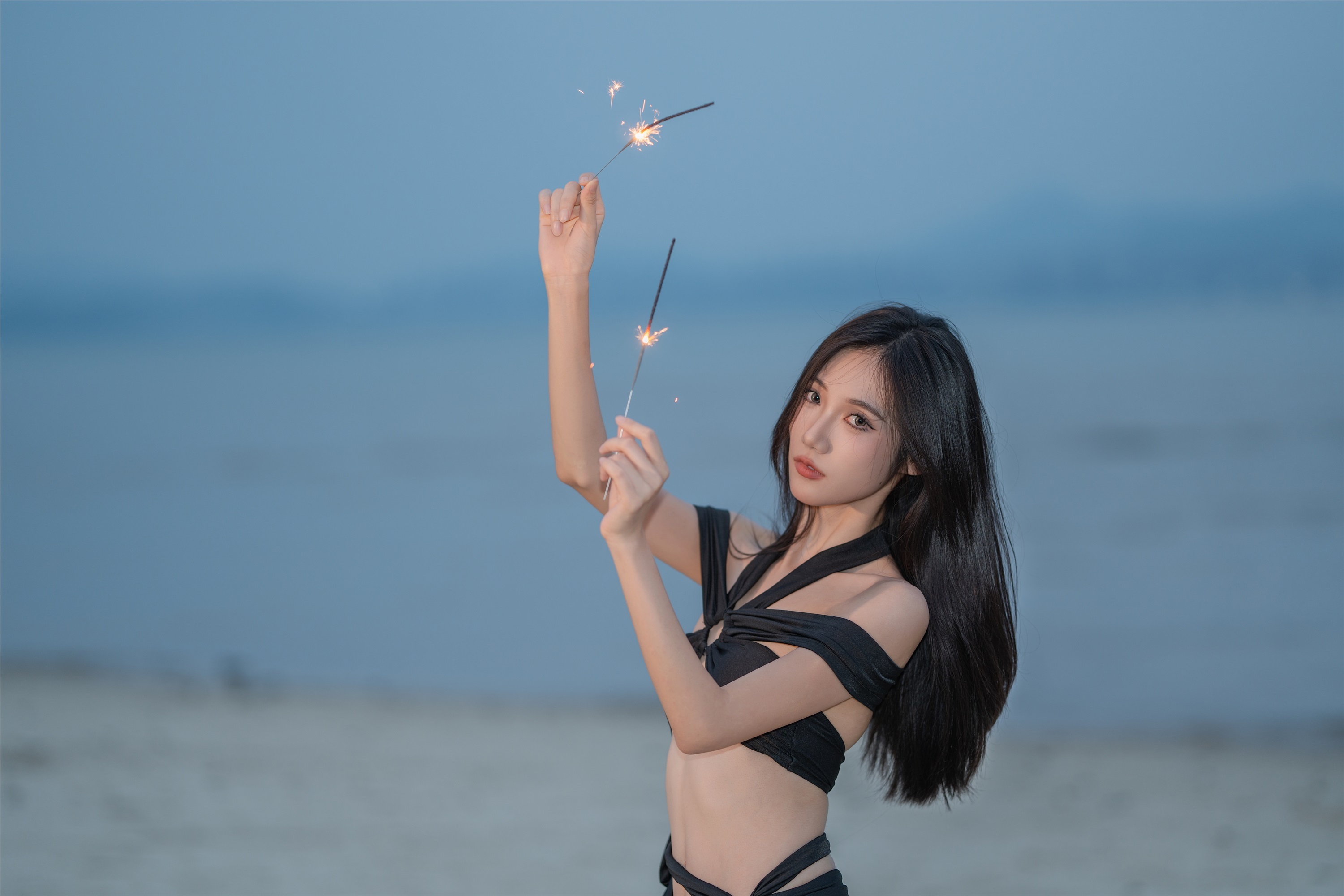 图片[2]-YITUYU艺图语期2025.01.06期夜幕下的海边少女期o1ne万-蕾丝猫