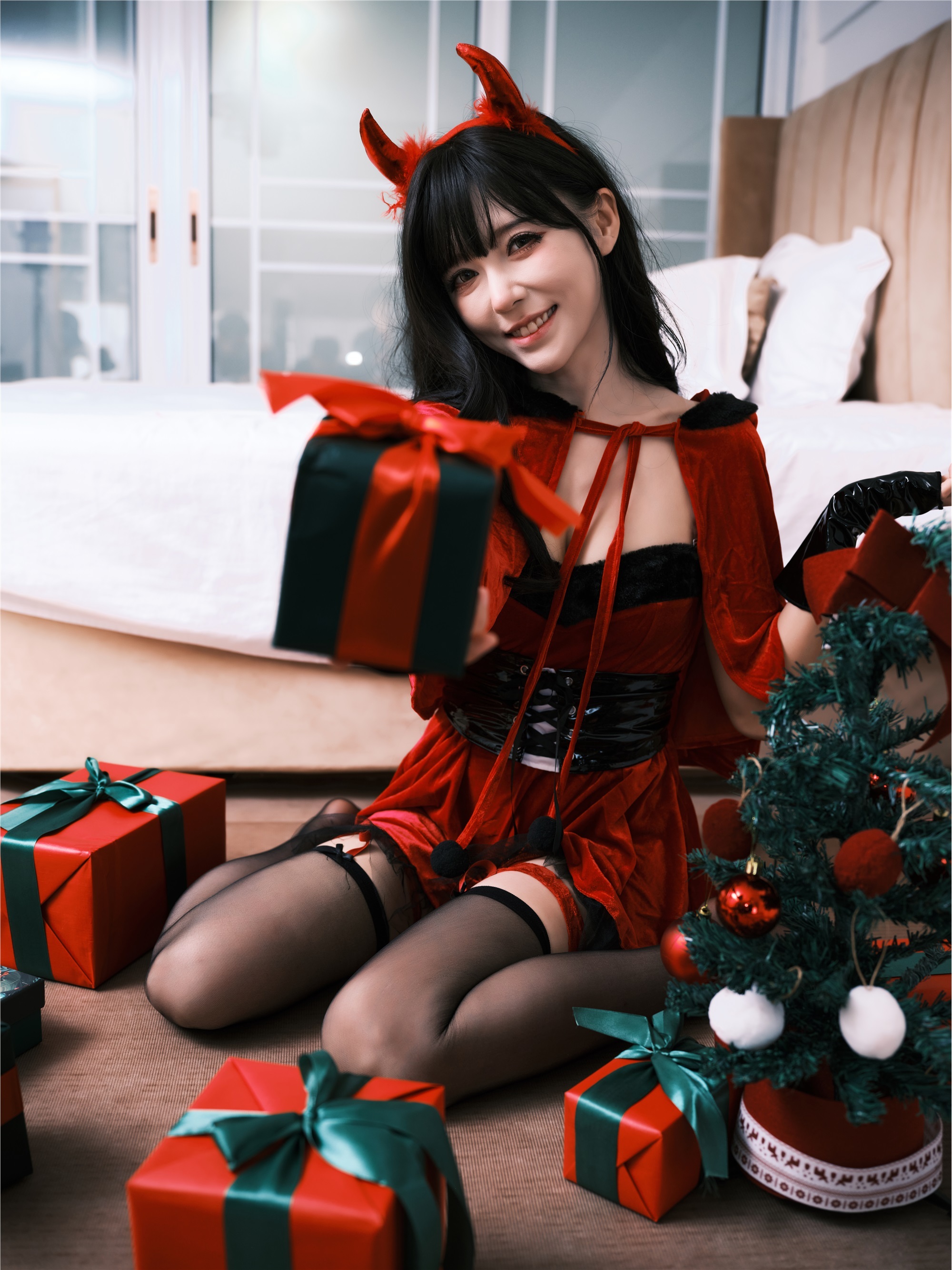 图片[2]-YITUYU艺图语期2025.01.12期小恶魔大闹圣诞期夏树友人帐-蕾丝猫