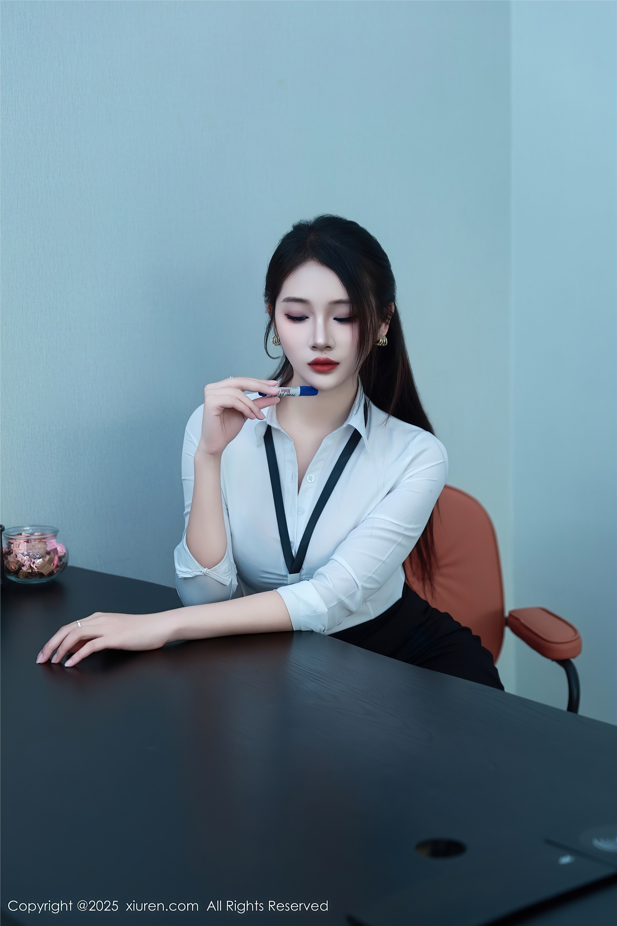 Xiuren秀人网期2025.06.13期N第10406期南乔-蕾丝猫