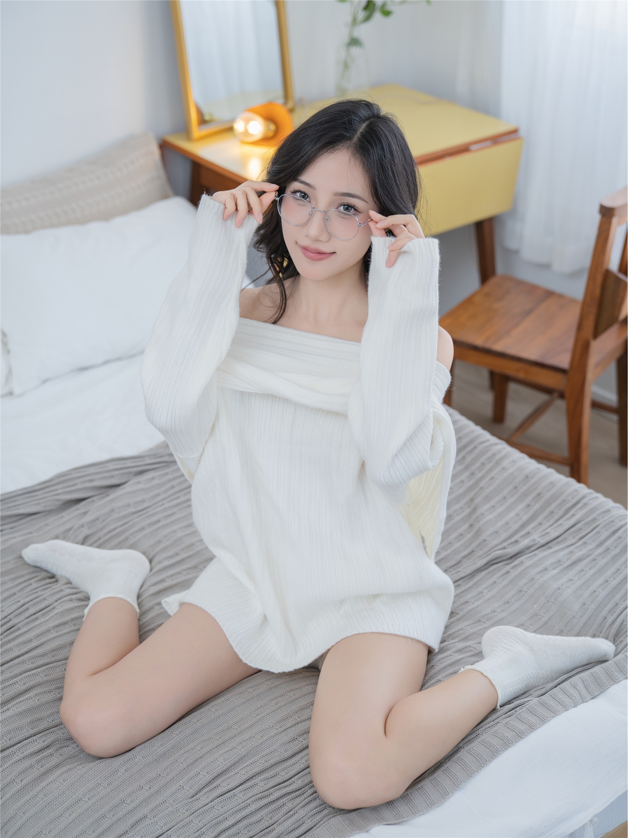 图片[2]-YITUYU艺图语期2025.01.19期白色毛衣期o1ne万-秀人网