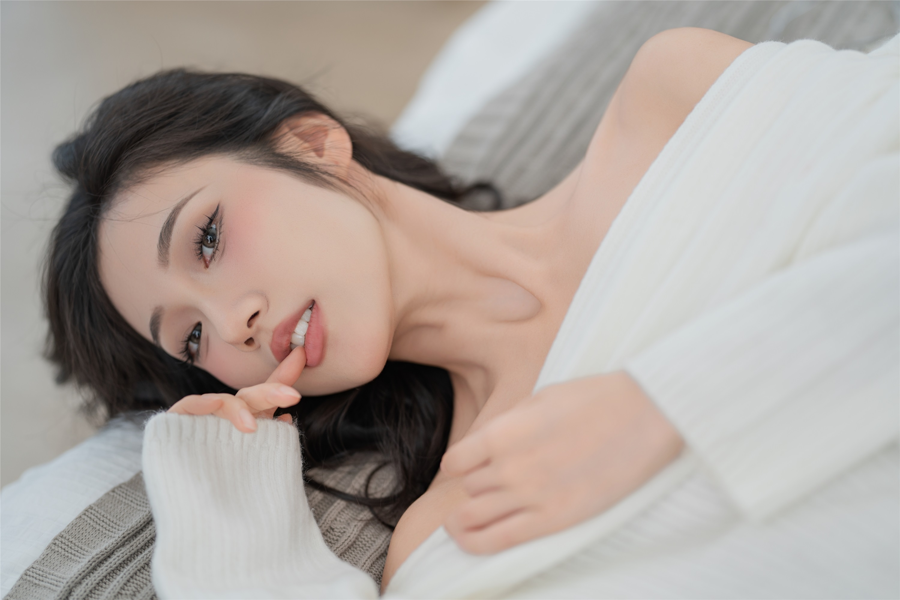 图片[6]-YITUYU艺图语期2025.01.19期白色毛衣期o1ne万-秀人网