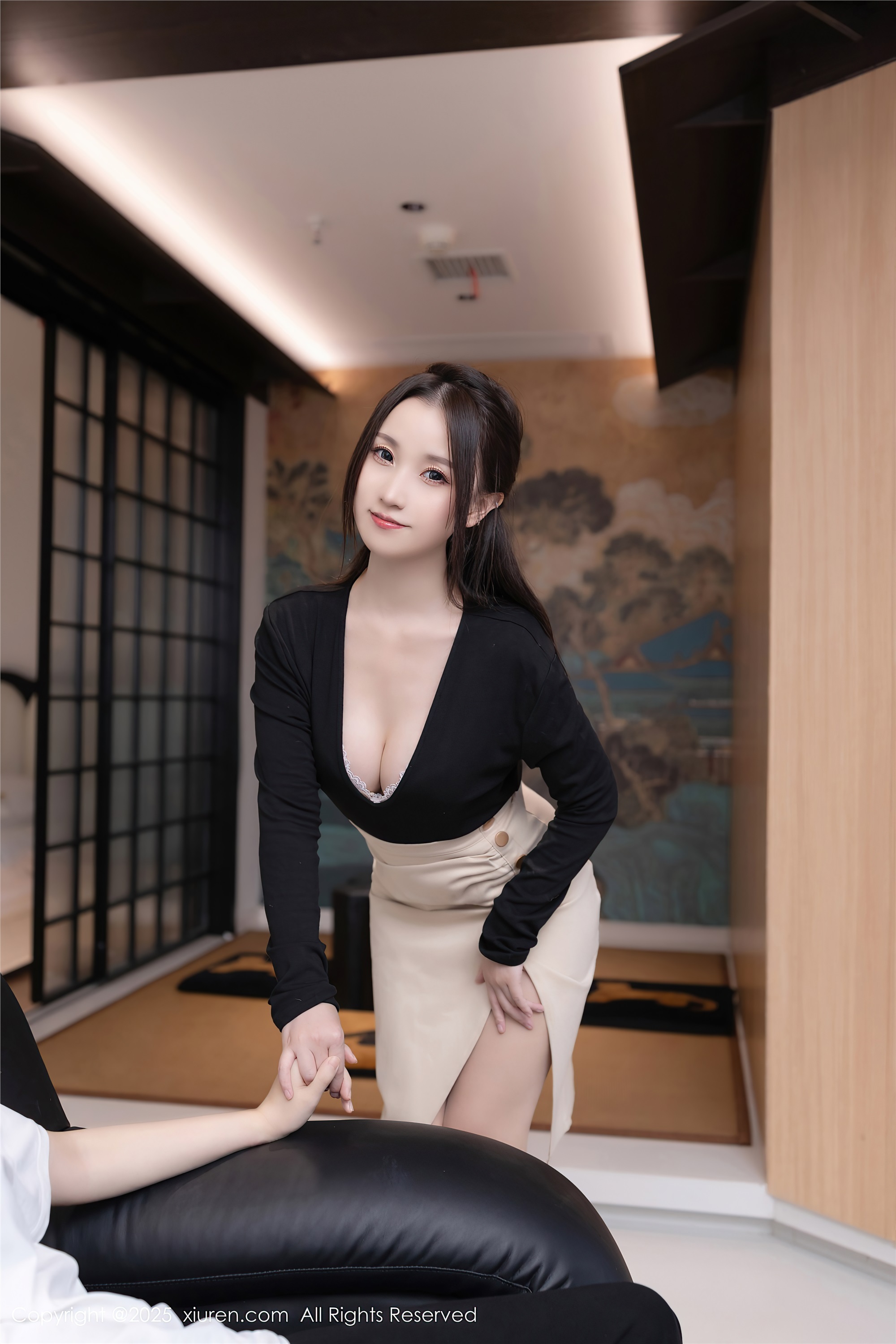 图片[4]-Xiuren秀人网期2025.07.23期N第10576期杏子Yada-套图网