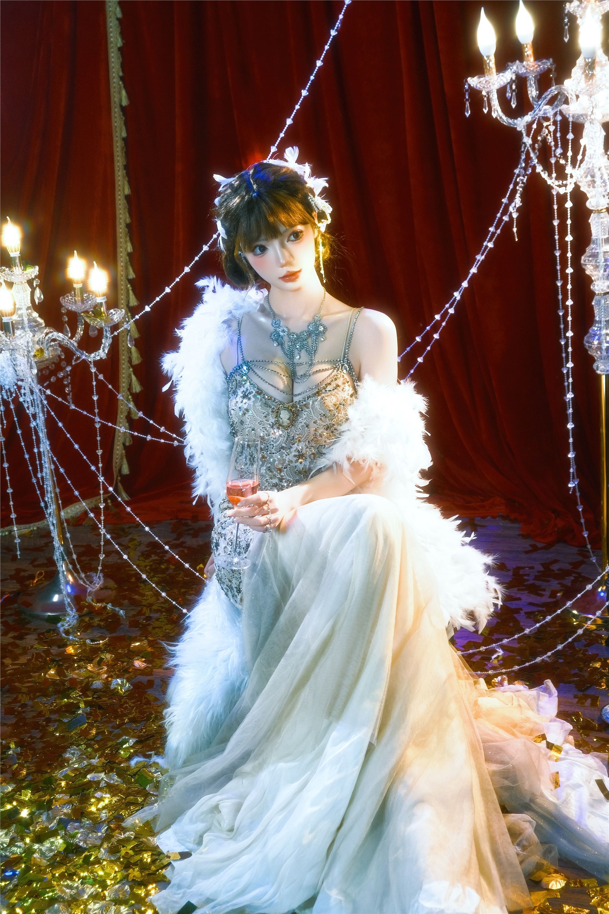 图片[2]-YITUYU艺图语期2025.01.25期女明星的圣诞晚宴期宿命恋人-套图网