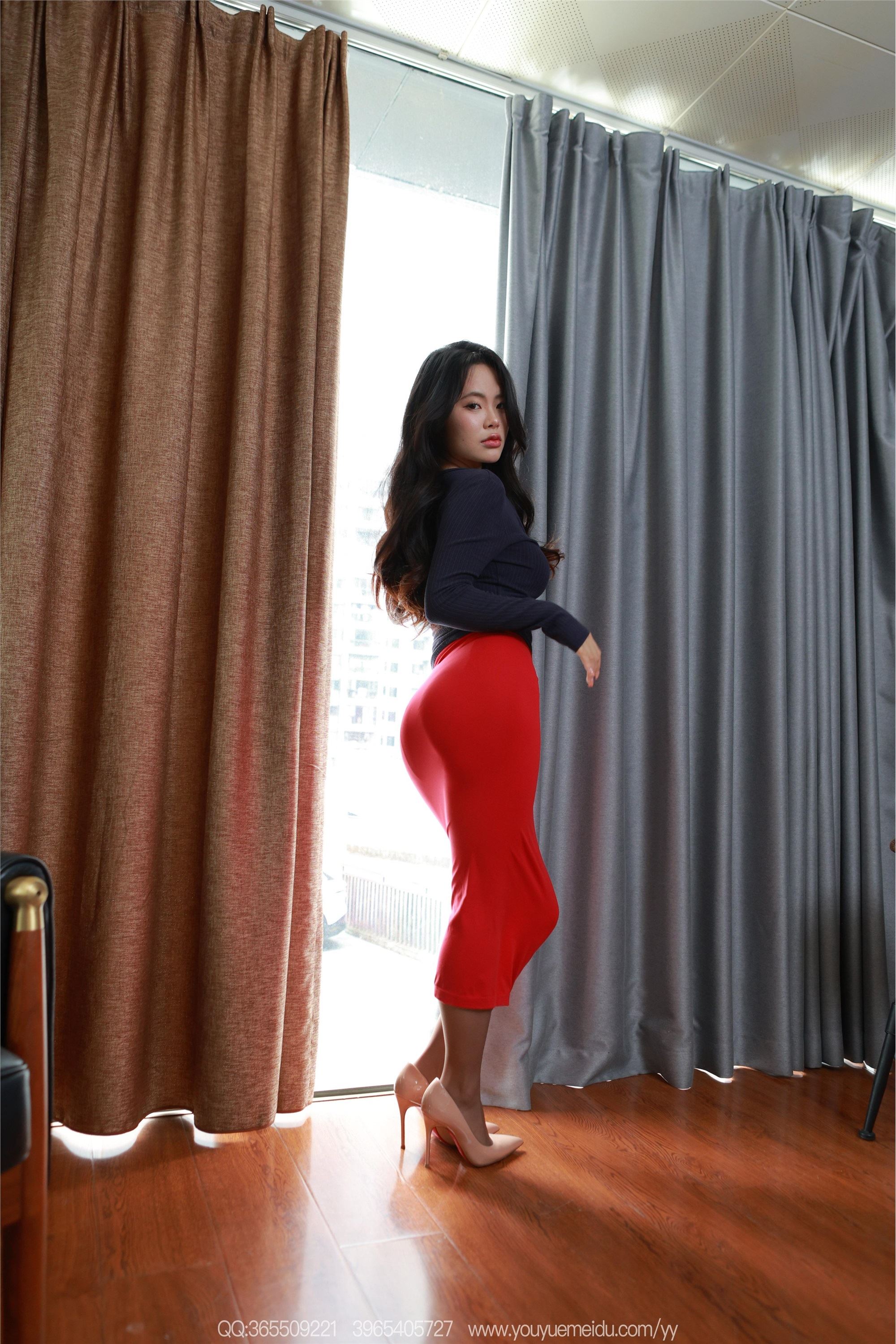 IESS异思趣向期期2025.07.07期丝享家期2099期兔兔《红裙翘腿》-套图网