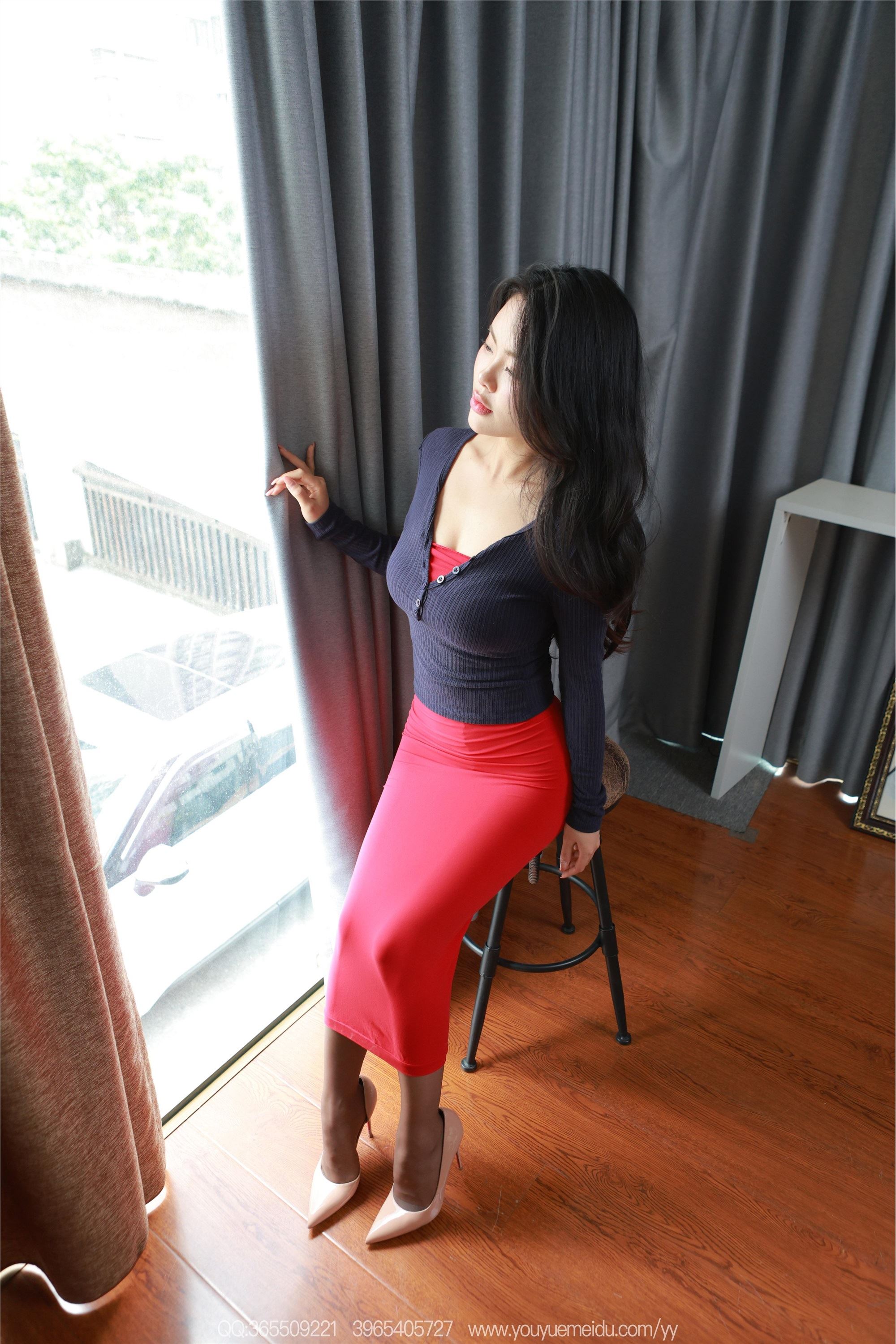 图片[9]-IESS异思趣向期期2025.07.07期丝享家期2099期兔兔《红裙翘腿》-套图网