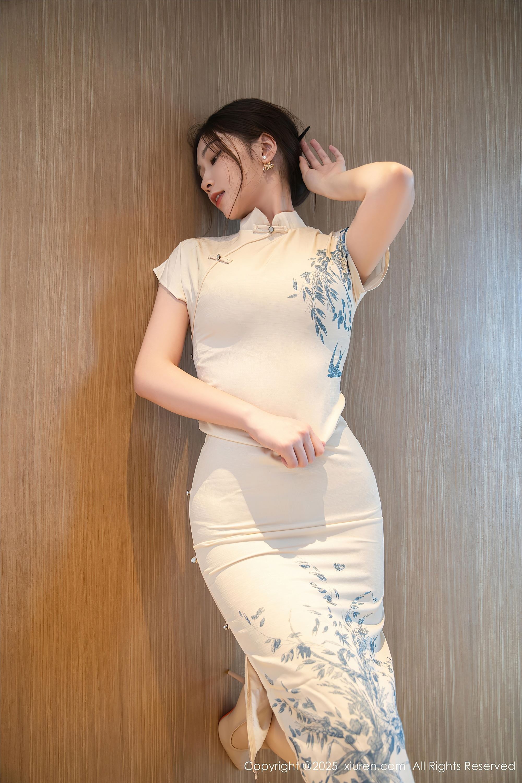 图片[4]-Xiuren秀人网期2025.07.31期N第10605期刘婷婷-套图网