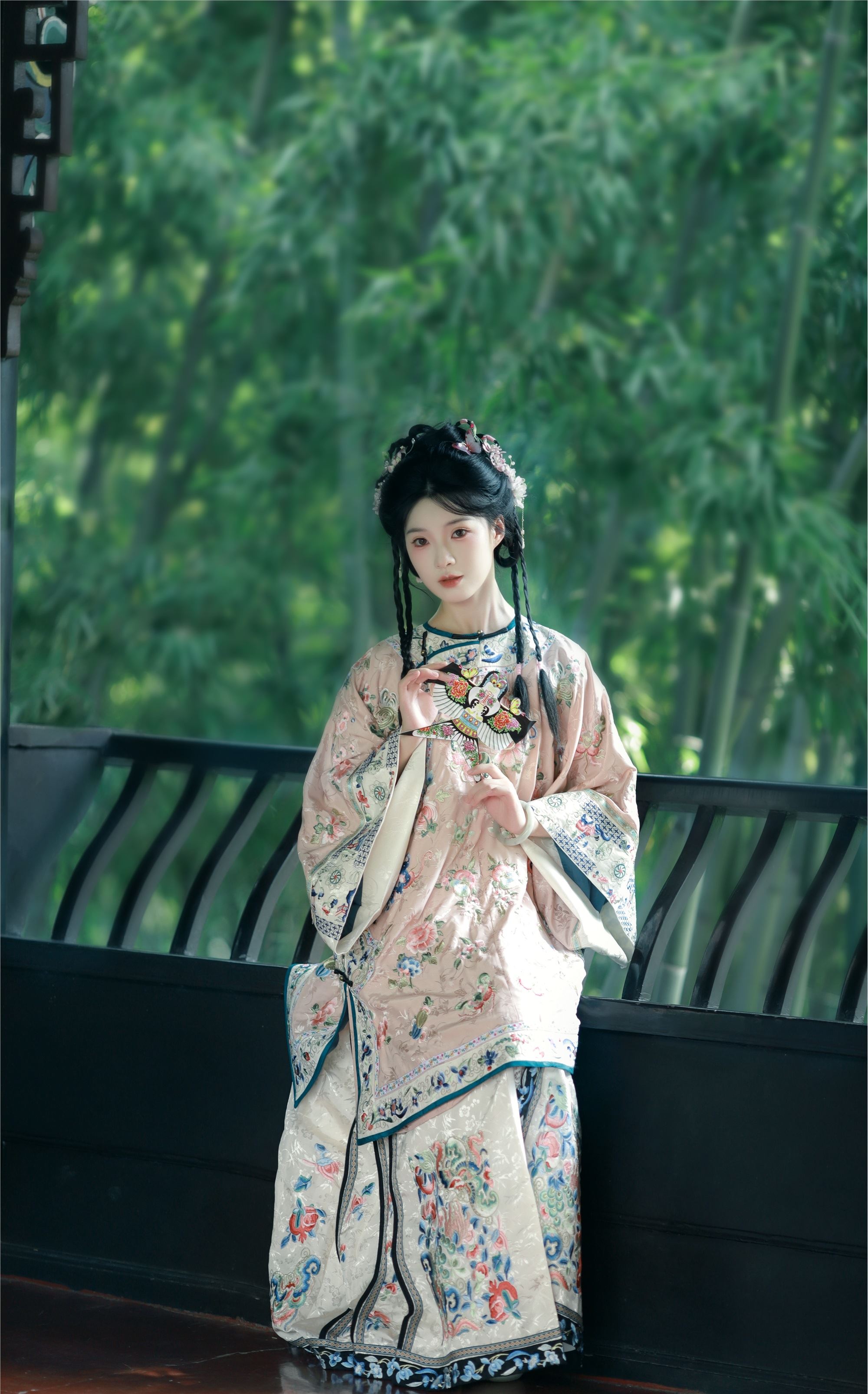 图片[2]-YITUYU艺图语期2025.01.27期盛夏期秋子梨-秀人网