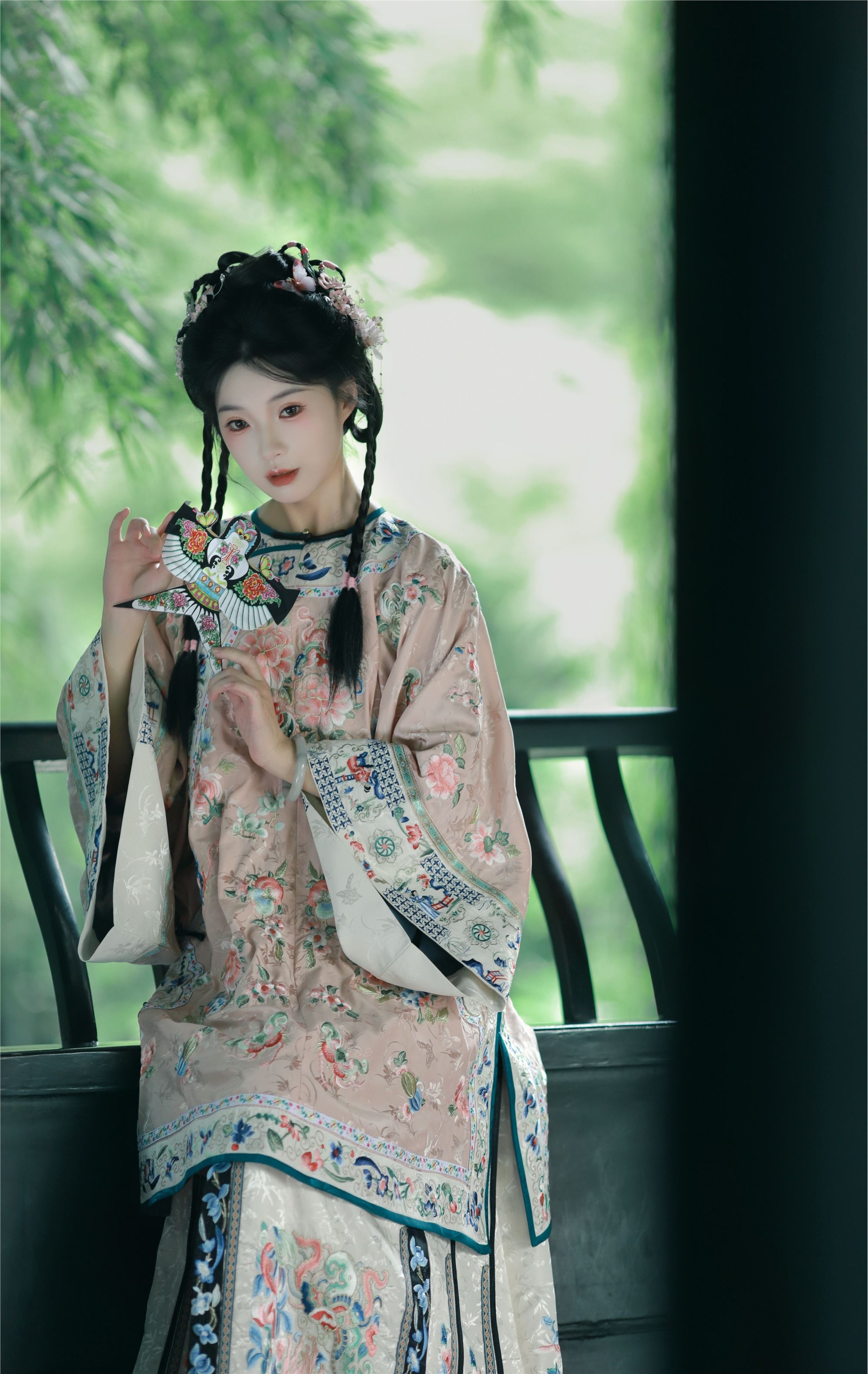 图片[7]-YITUYU艺图语期2025.01.27期盛夏期秋子梨-秀人网