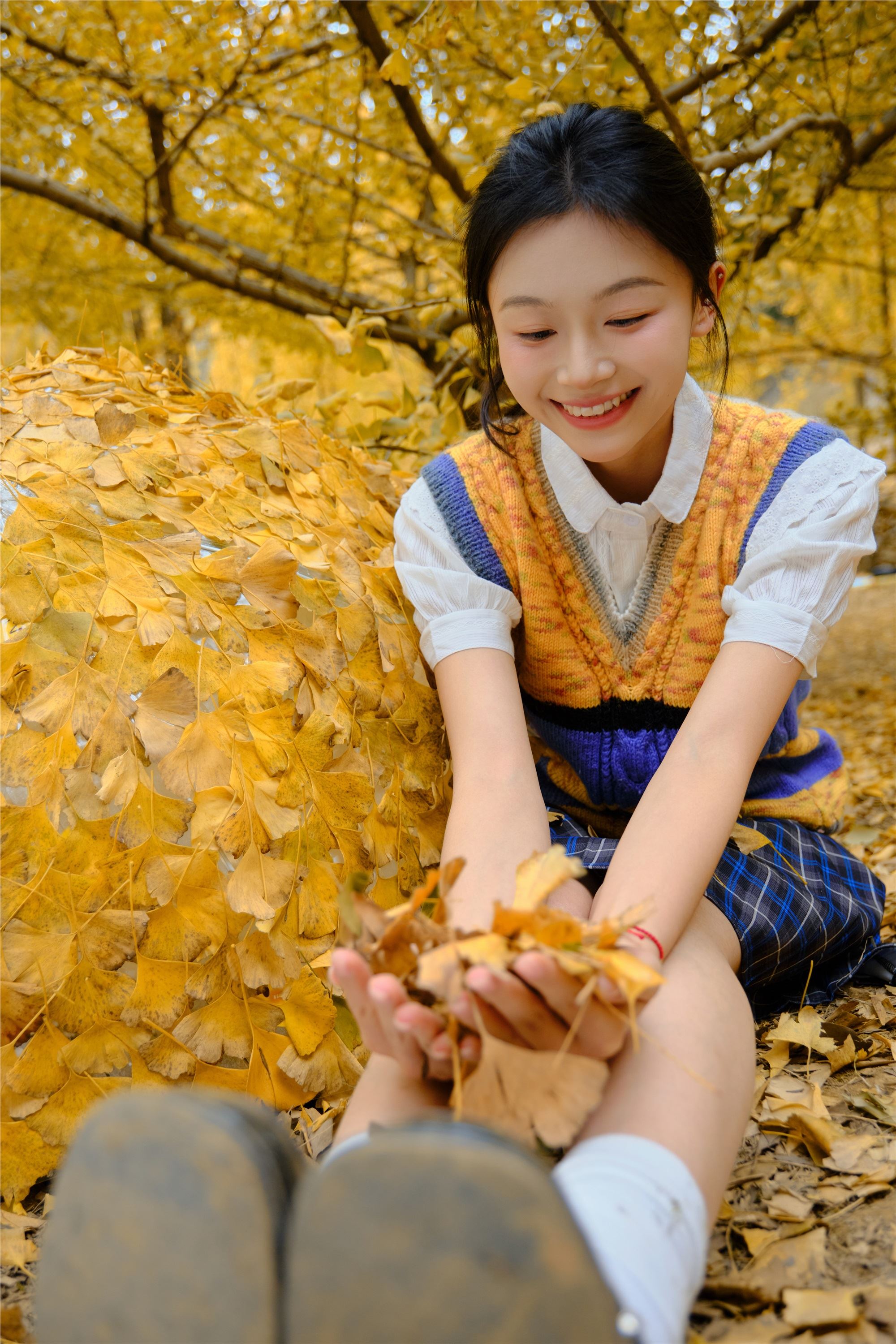 图片[8]-YITUYU艺图语期2025.01.27期银杏少女期小番茄-秀人网