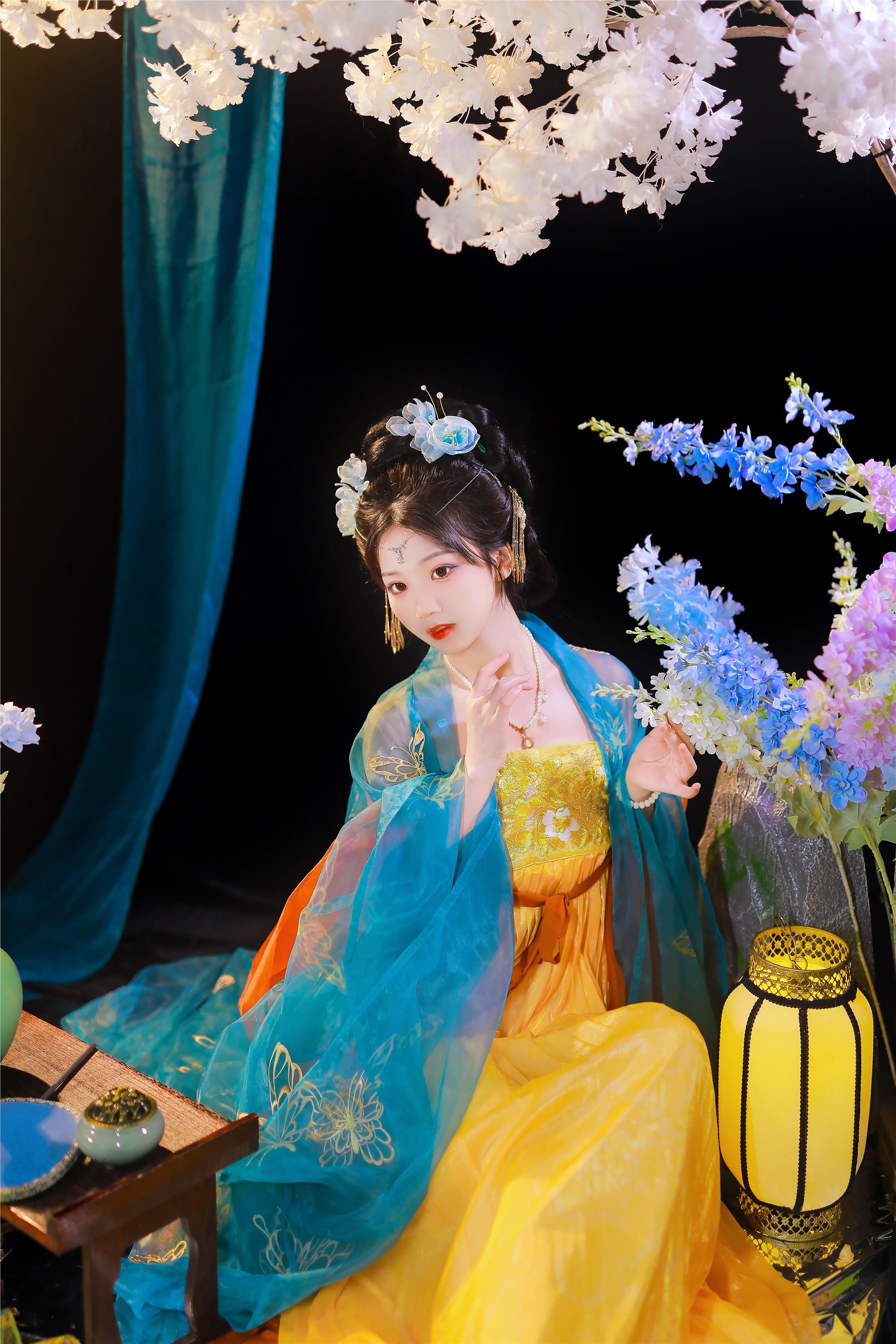 图片[3]-YITUYU艺图语期2025.01.28期虞美人期周周Ay-秀人网