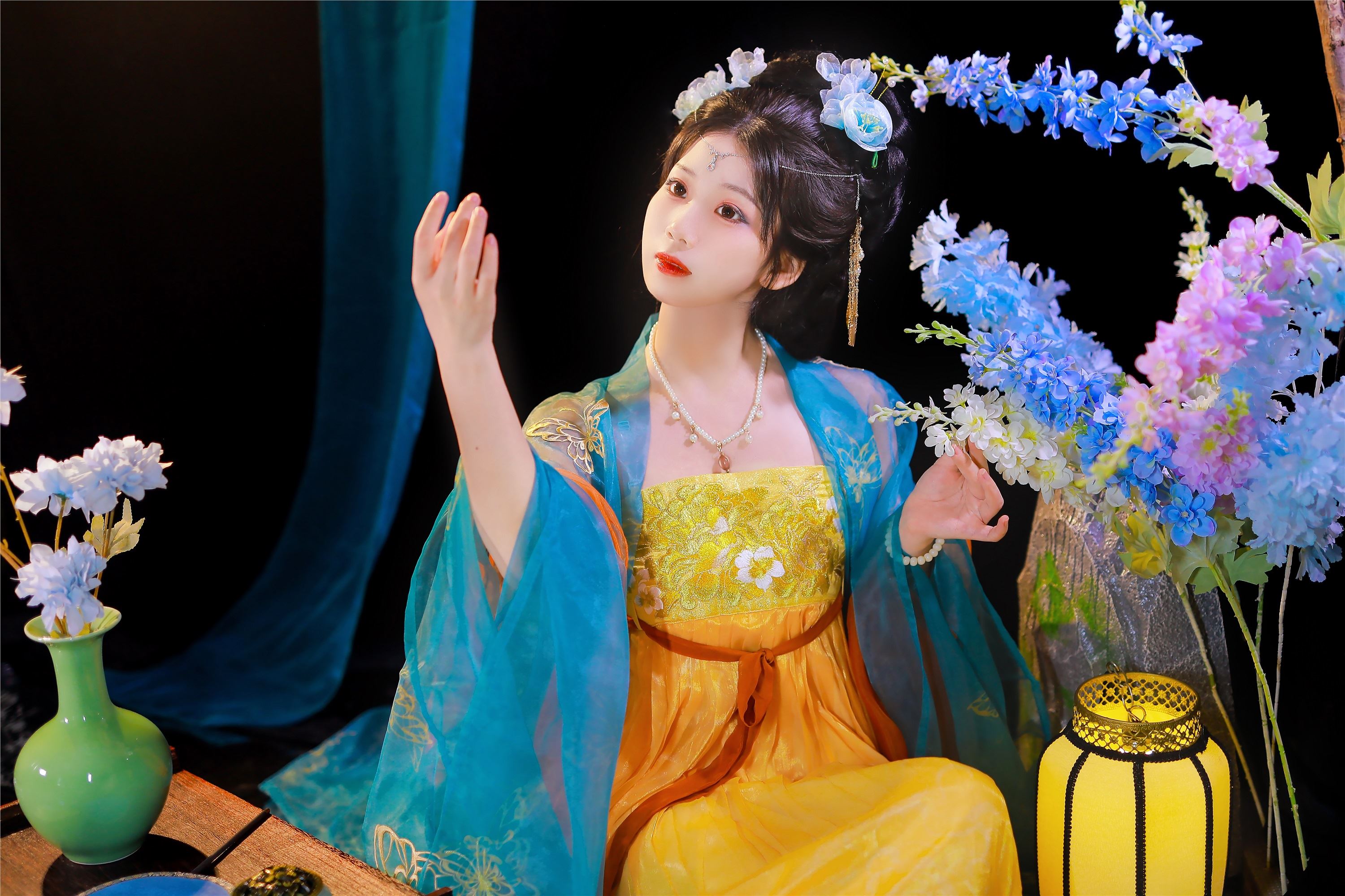 图片[5]-YITUYU艺图语期2025.01.28期虞美人期周周Ay-秀人网