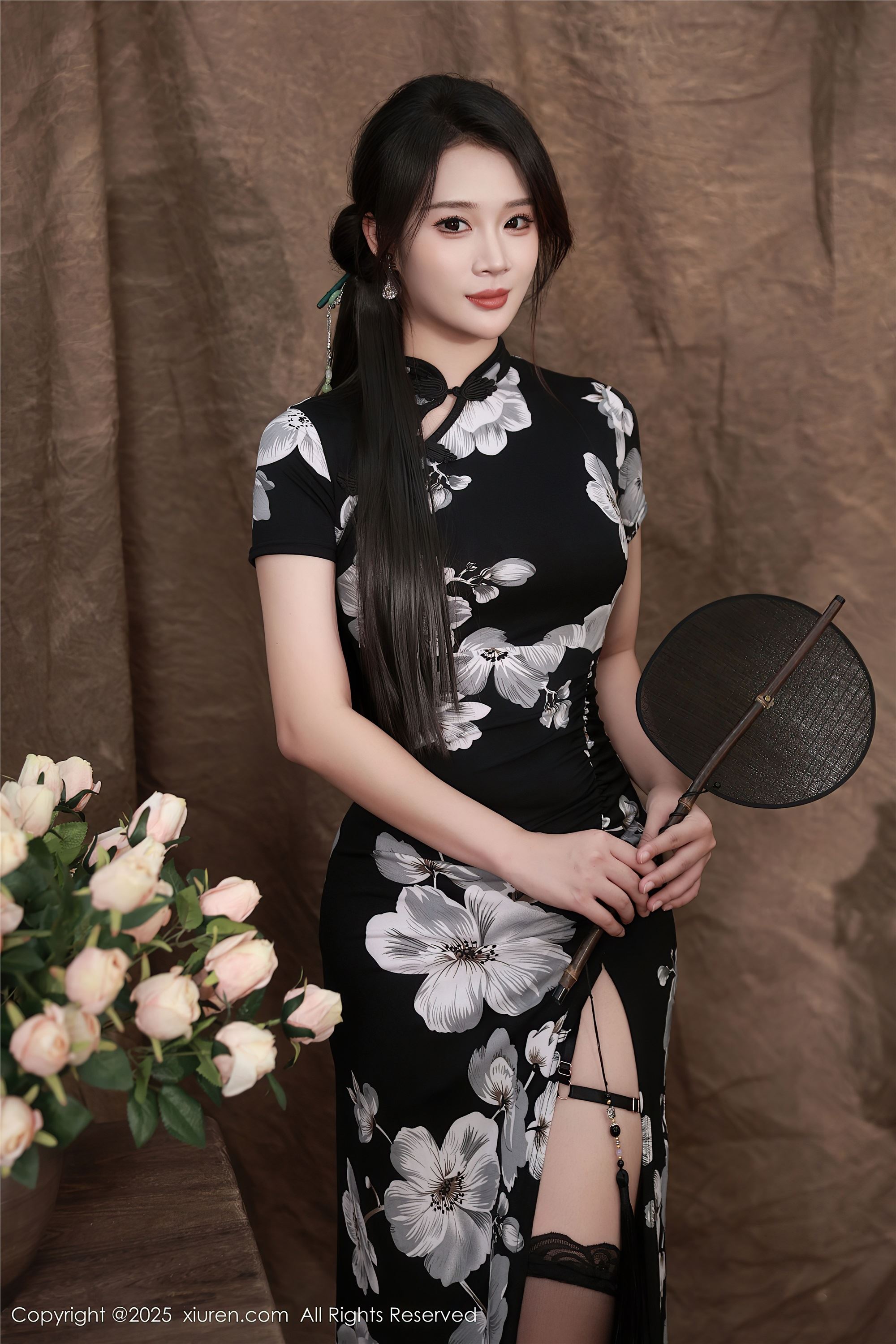 图片[3]-Xiuren秀人网期2025.08.15期N第10655期南乔-套图网