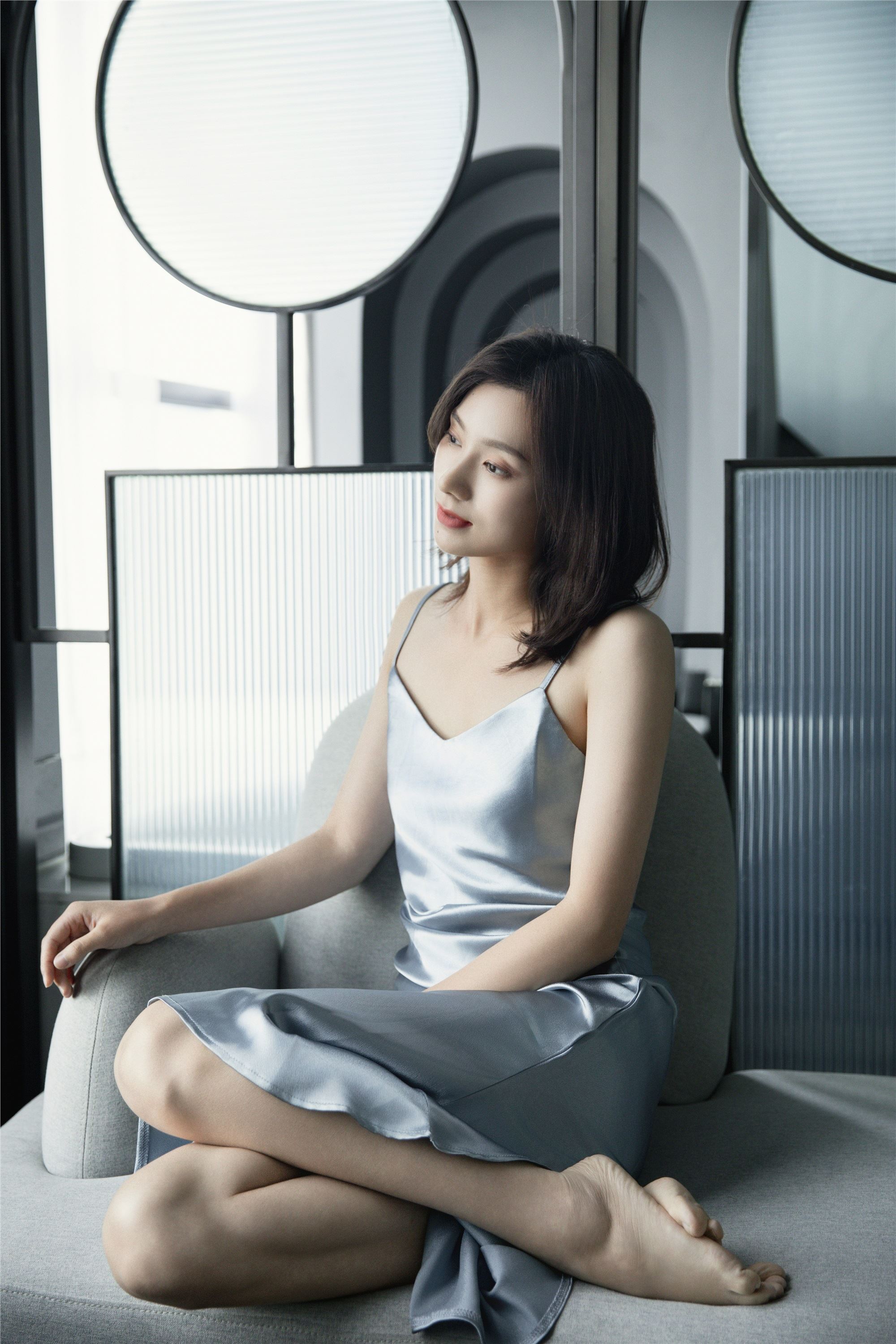 图片[2]-YITUYU艺图语期2025.01.29期LightBlue期敏敏-套图网