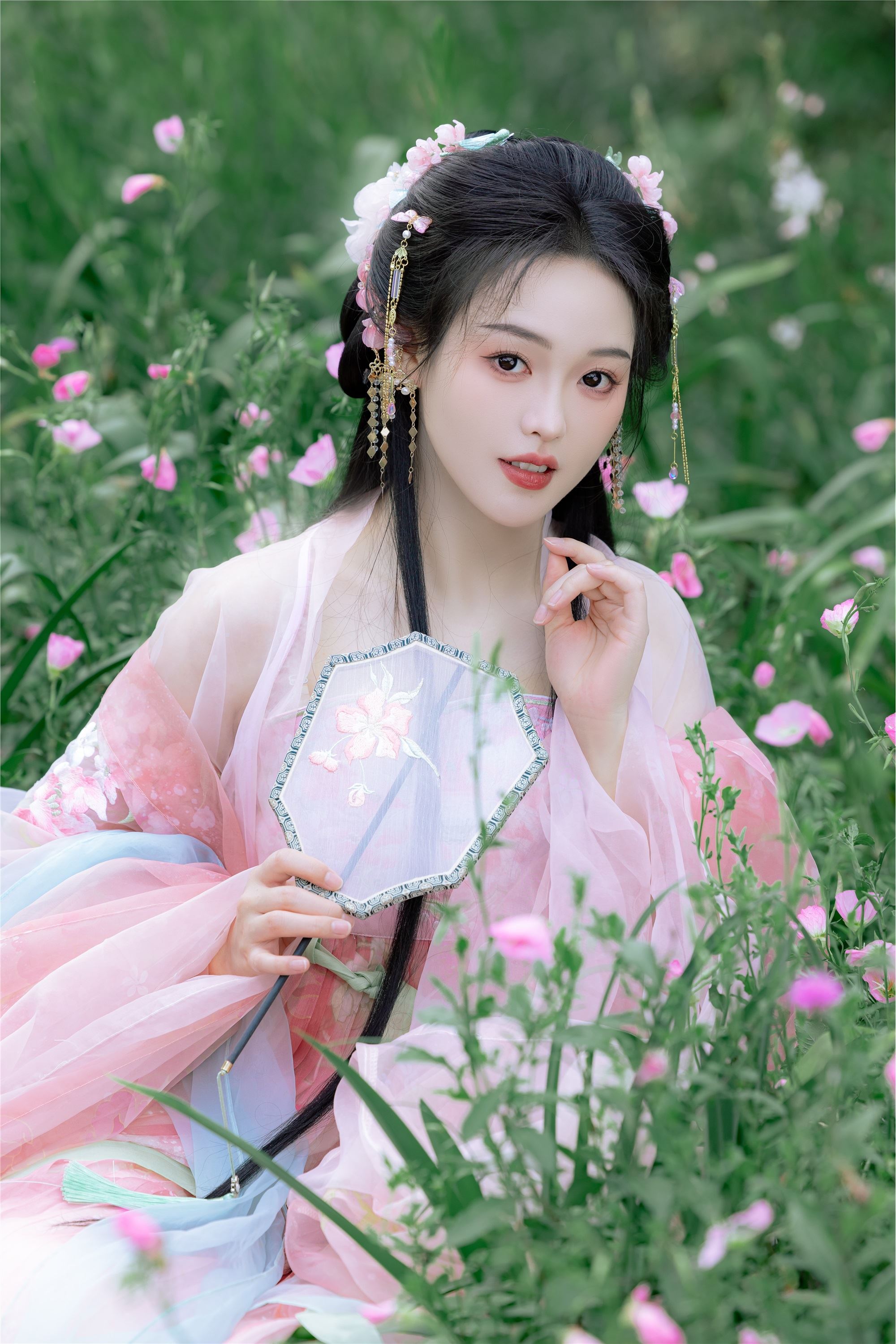 图片[2]-YITUYU艺图语期2025.01.29期春日的风期媛媛-套图网