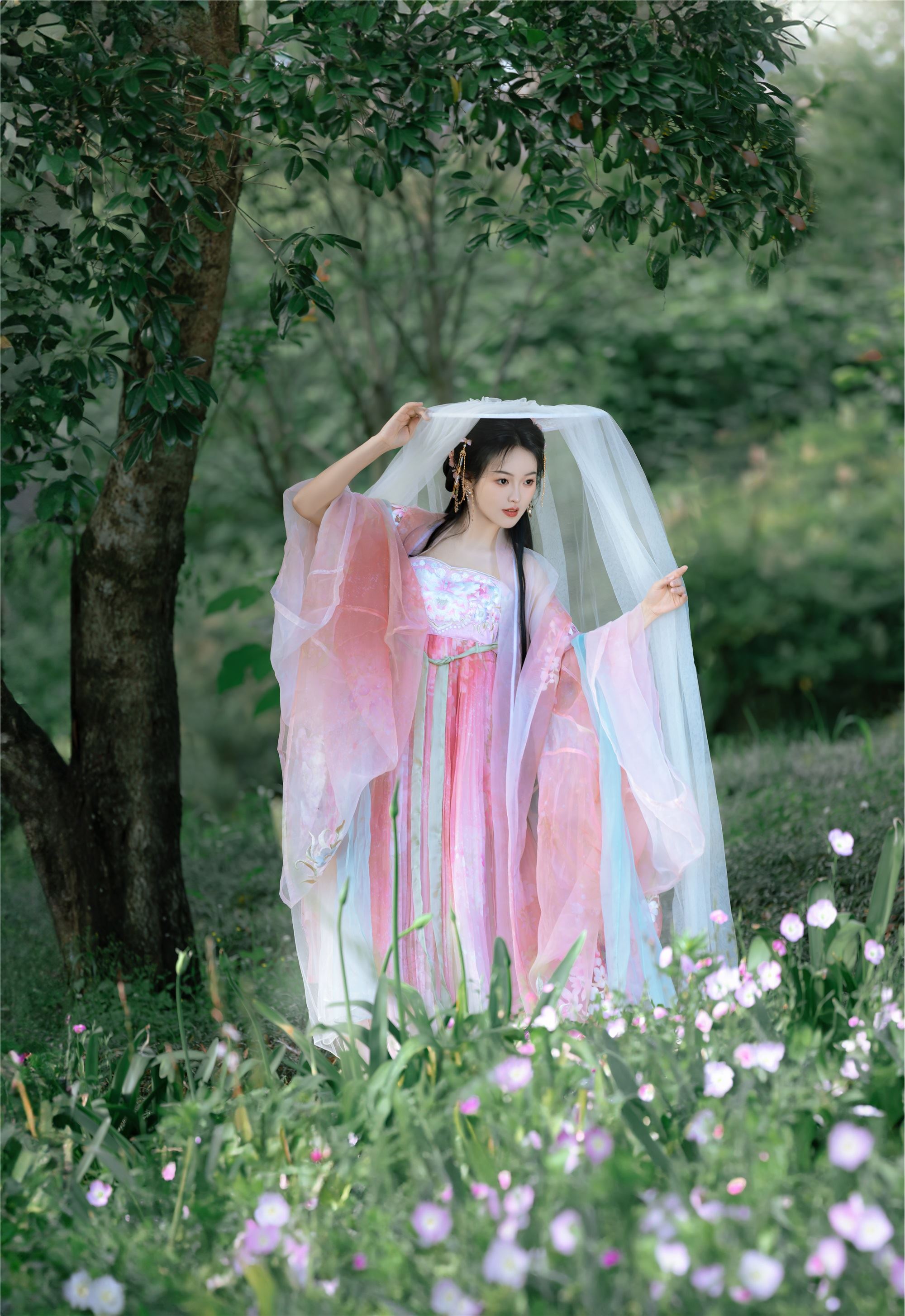 图片[4]-YITUYU艺图语期2025.01.29期春日的风期媛媛-套图网