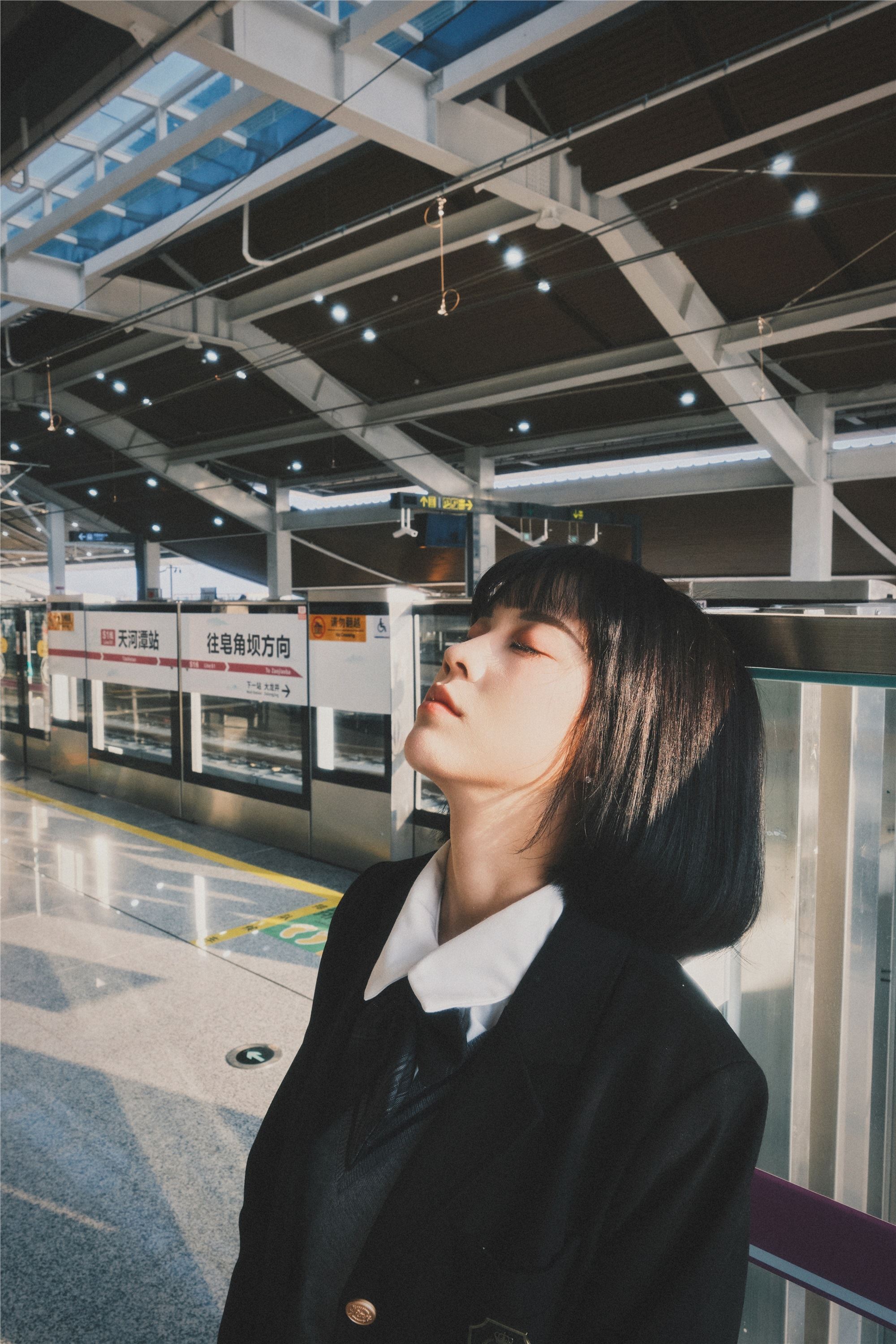 图片[8]-YITUYU期艺图语期2025.03.05期地铁少女期悲伤薯条555-秀人网