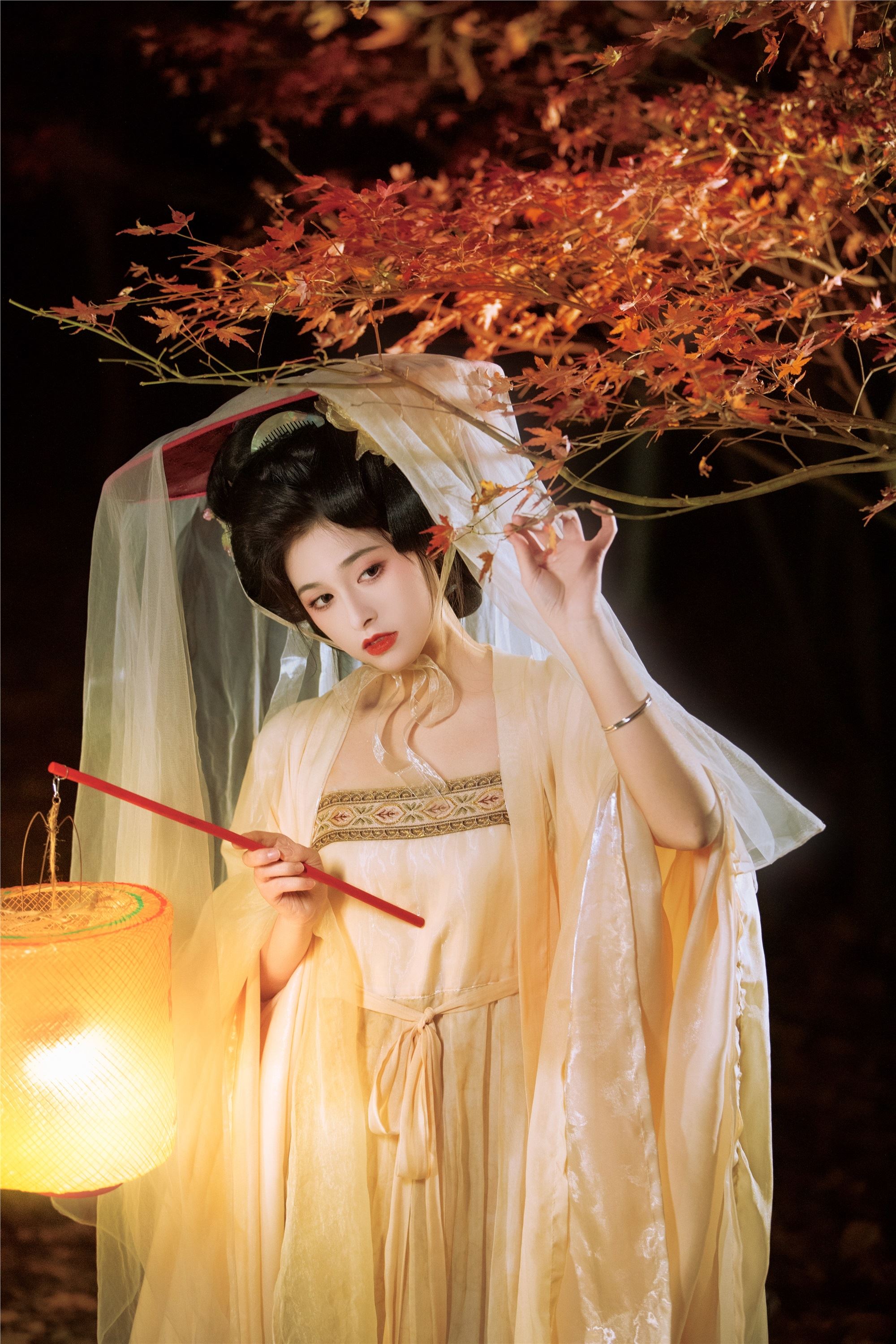 图片[2]-YITUYU期艺图语期2025.03.06期枫霜期恬恬圈圈-秀人网