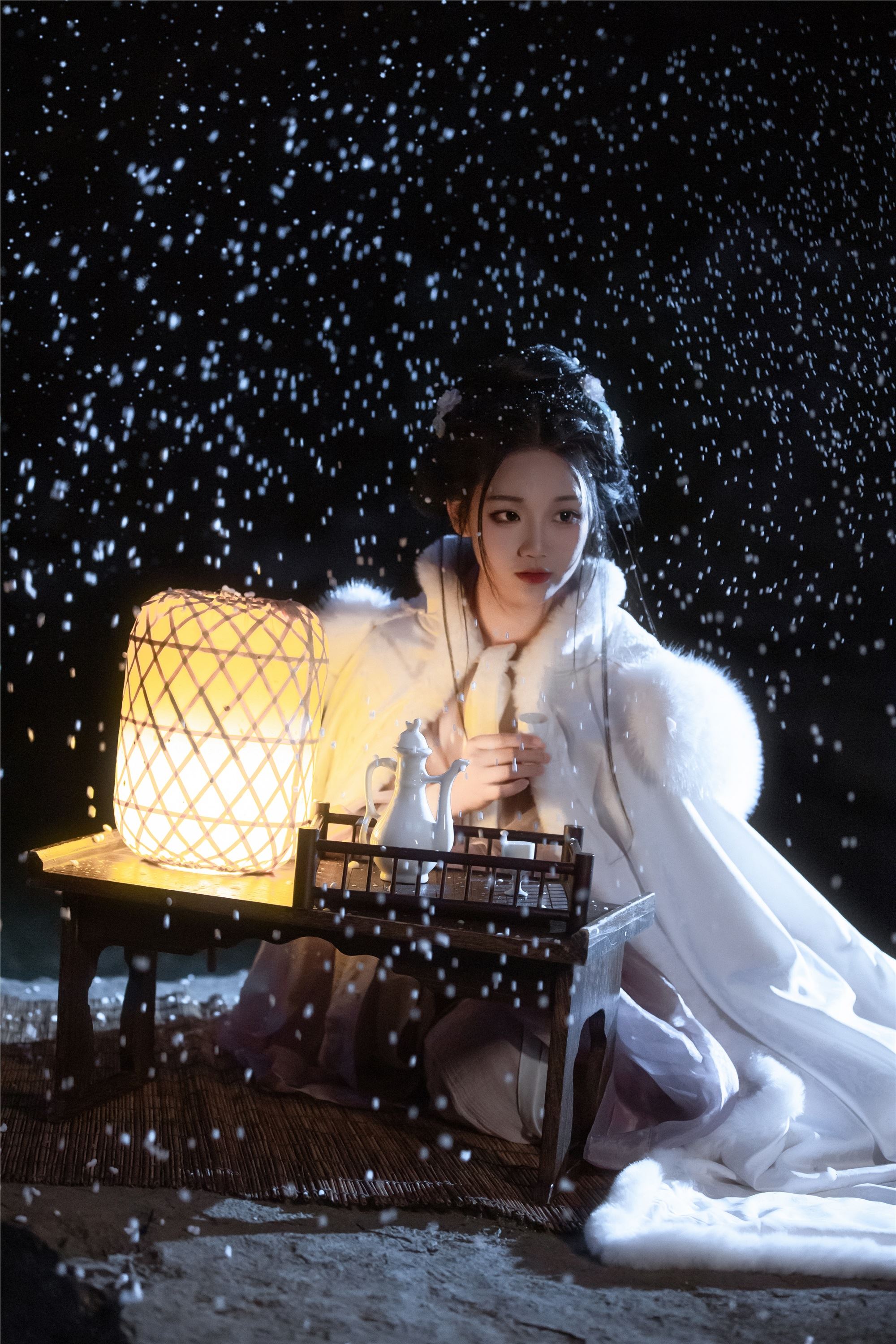 图片[4]-YITUYU期艺图语期2025.03.06期风雪夜归人期晚江亭-秀人网