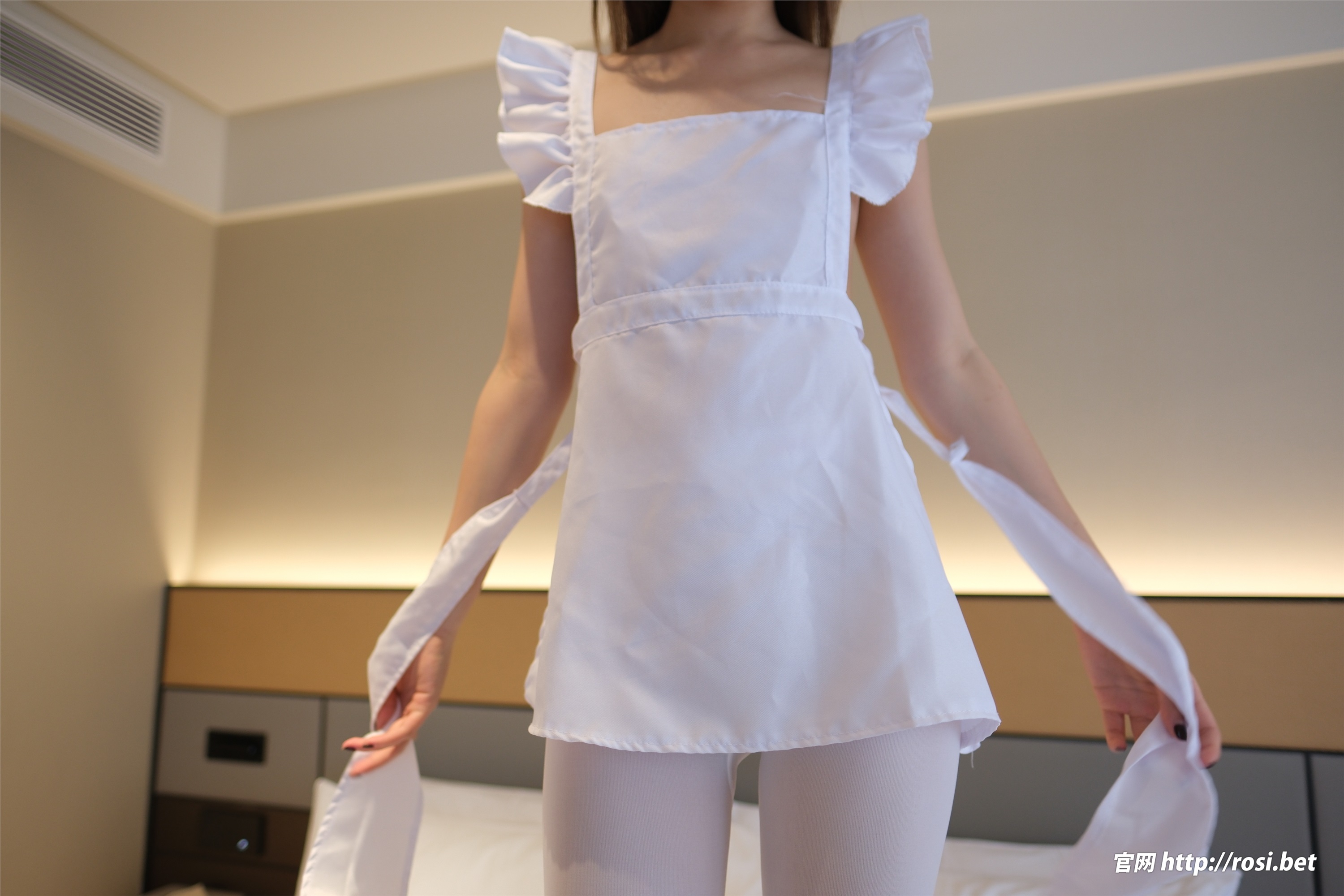 图片[4]-ROSI写真期2025.09.14期N第5032-秀人网