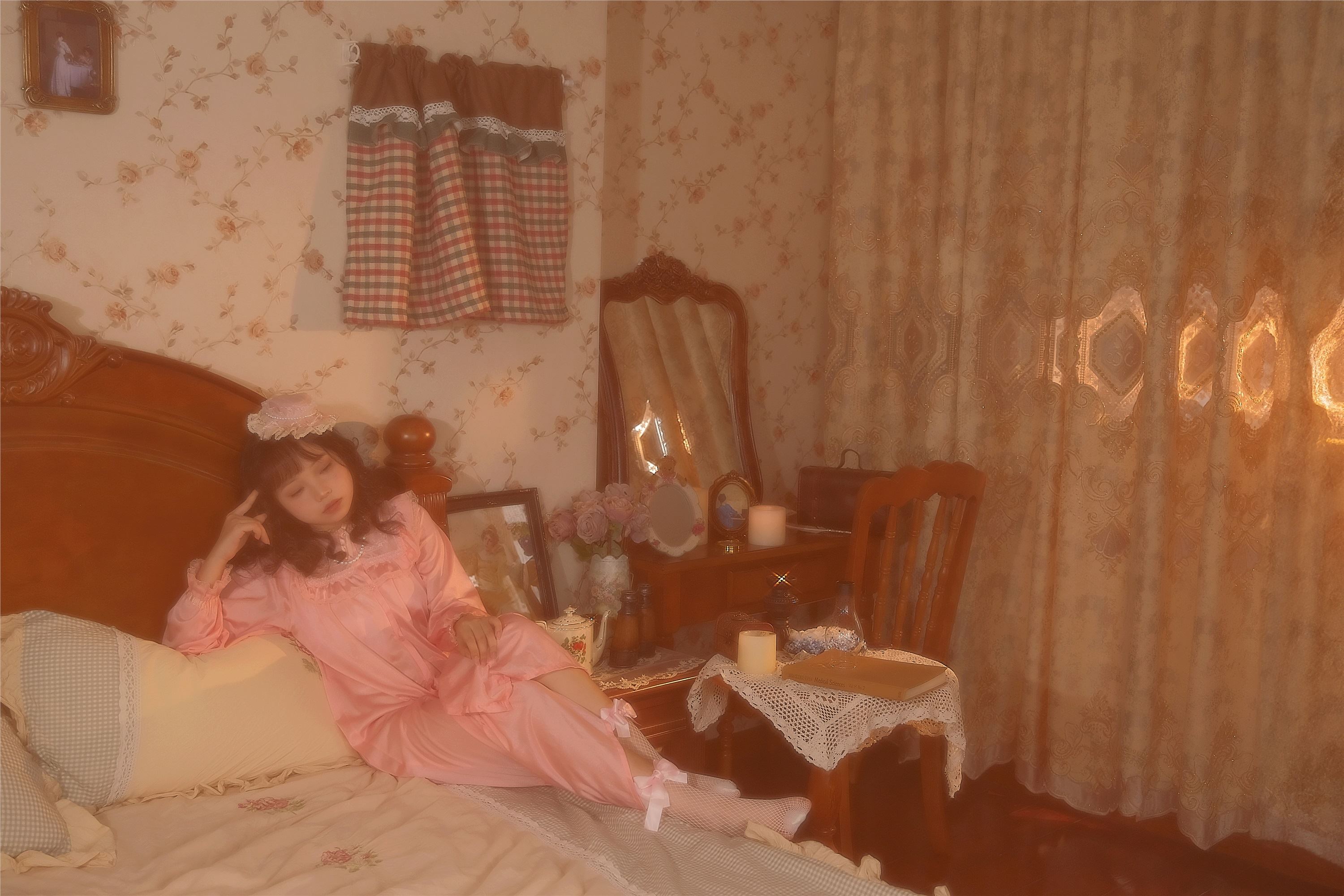 图片[2]-YITUYU艺图语期2025.02.01期法式少女期贝贝bu睡觉-套图网