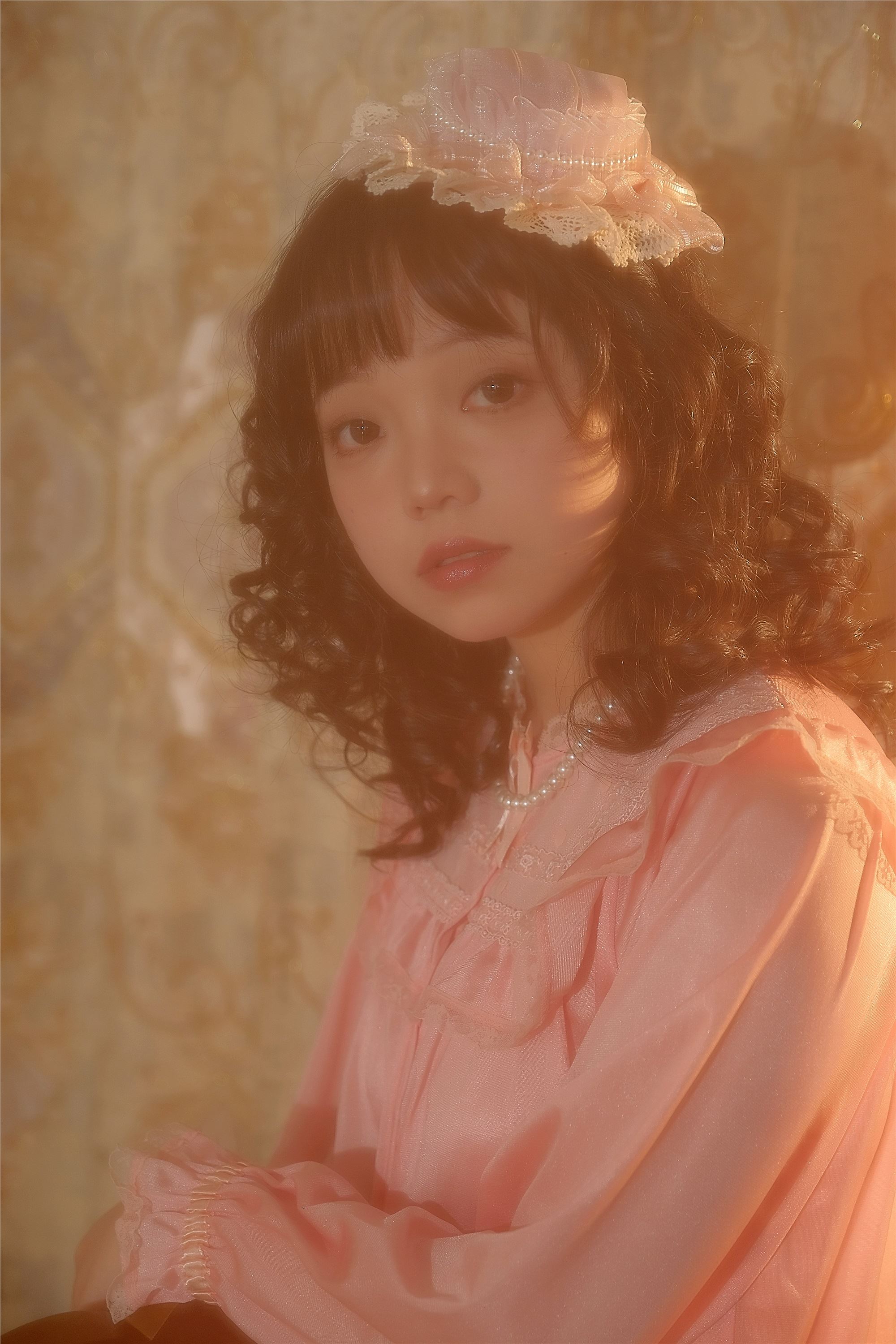 图片[3]-YITUYU艺图语期2025.02.01期法式少女期贝贝bu睡觉-套图网