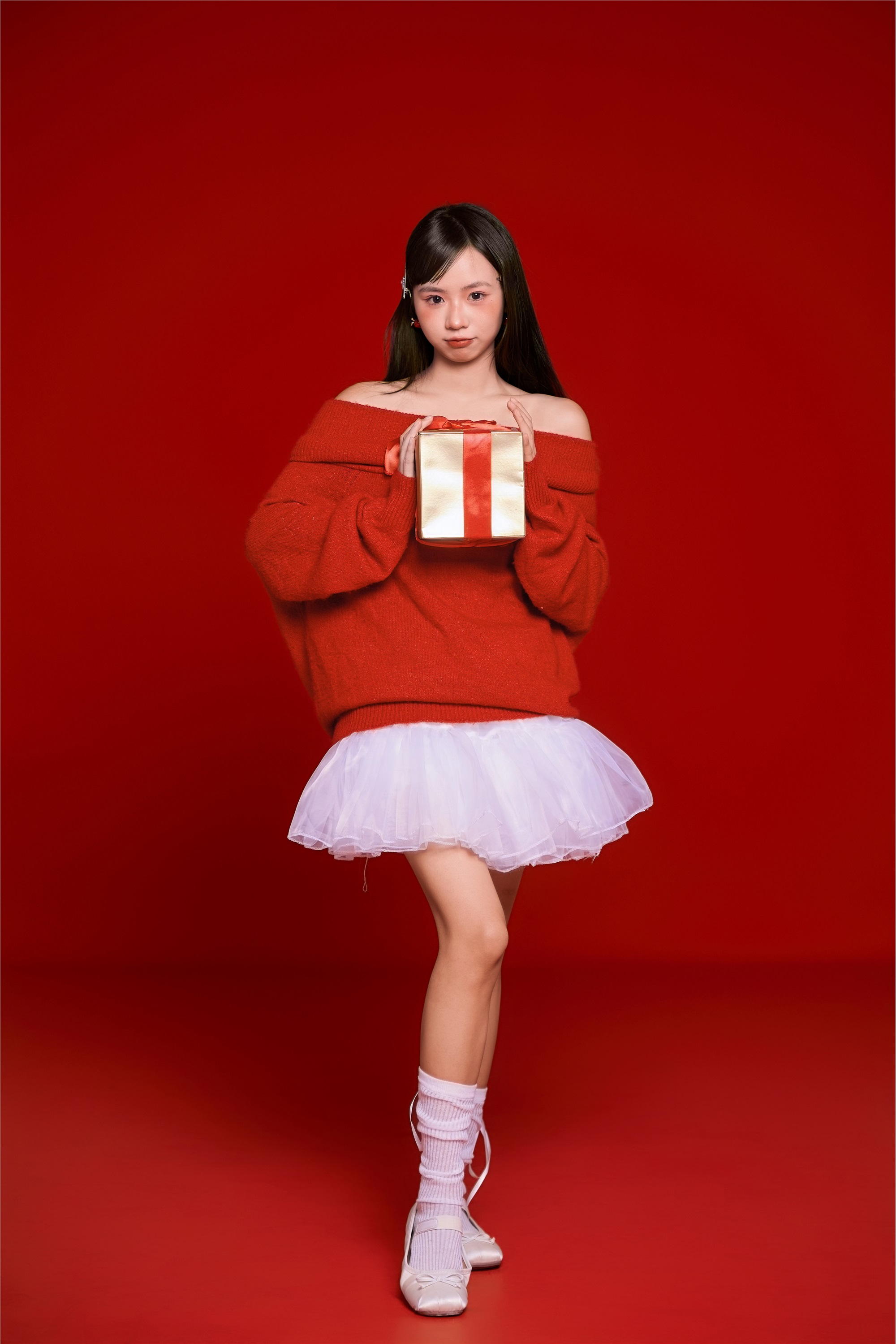 图片[2]-YITUYU艺图语期2025.02.01期红色圣诞期是三金呀-秀人网