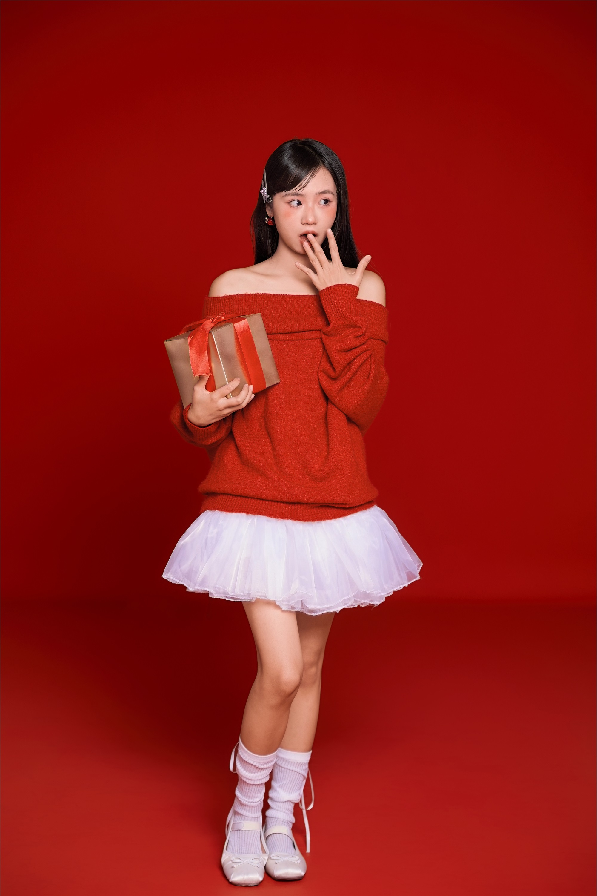 图片[4]-YITUYU艺图语期2025.02.01期红色圣诞期是三金呀-秀人网