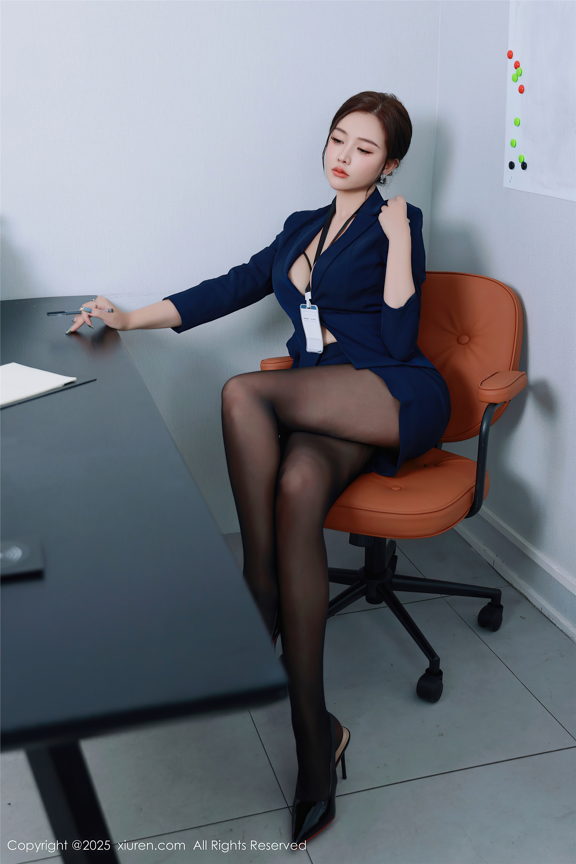 图片[3]-Xiuren秀人网期2025.09.10期N第10751期娜比-套图网