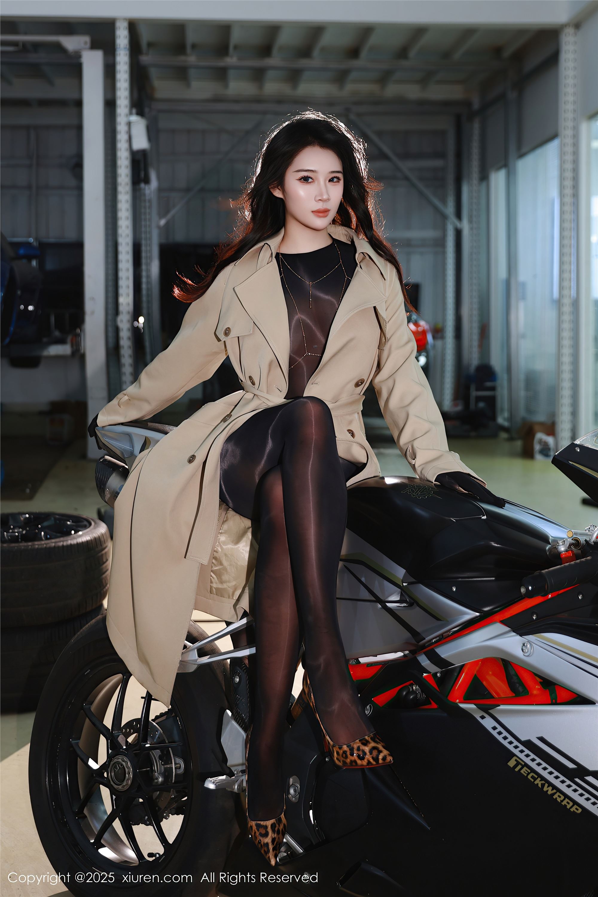 图片[2]-Xiuren秀人网期2025.09.19期N第10788期南乔-套图网