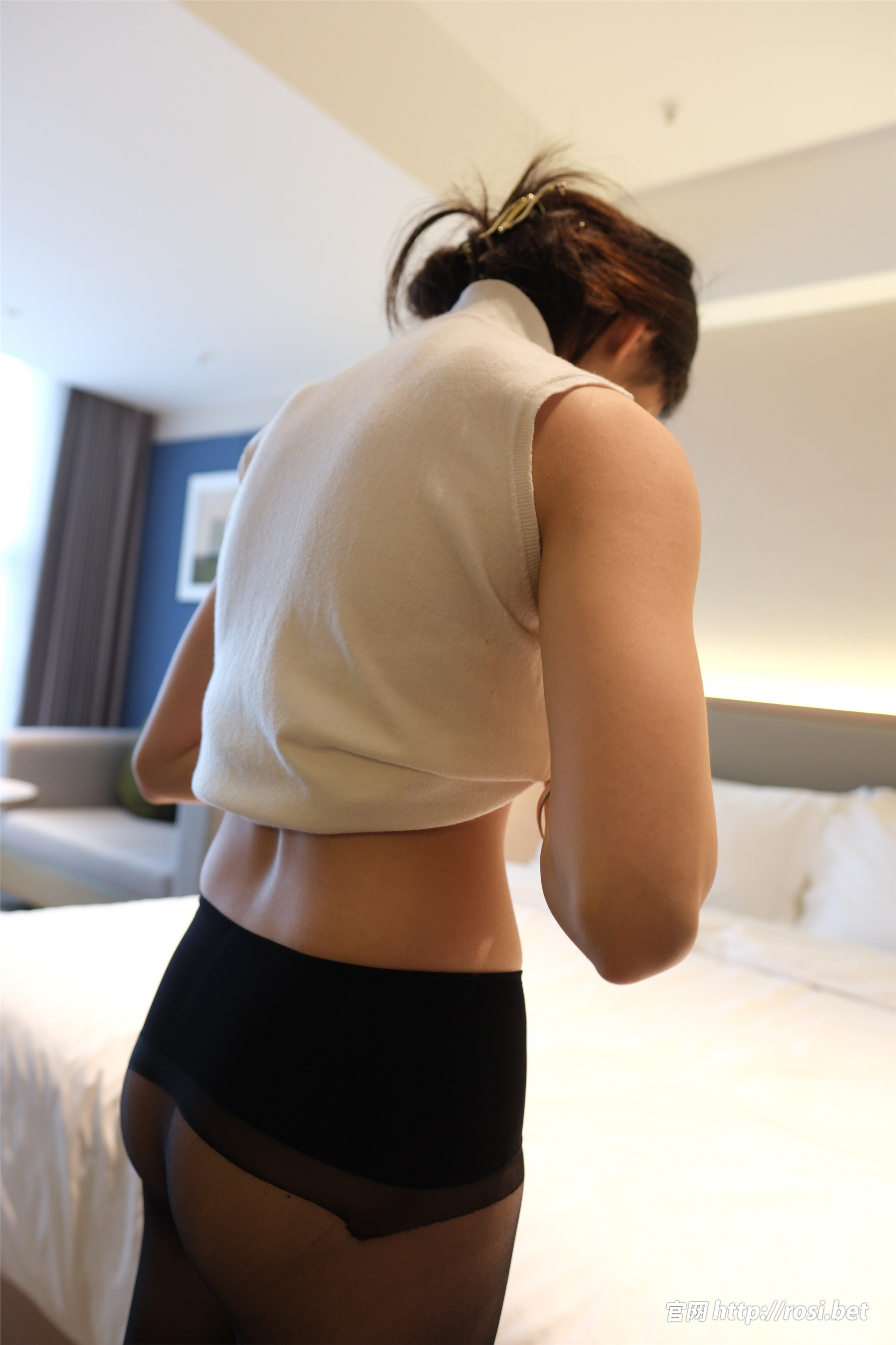 图片[5]-ROSI写真期2025.10.17期N第5065-秀人网